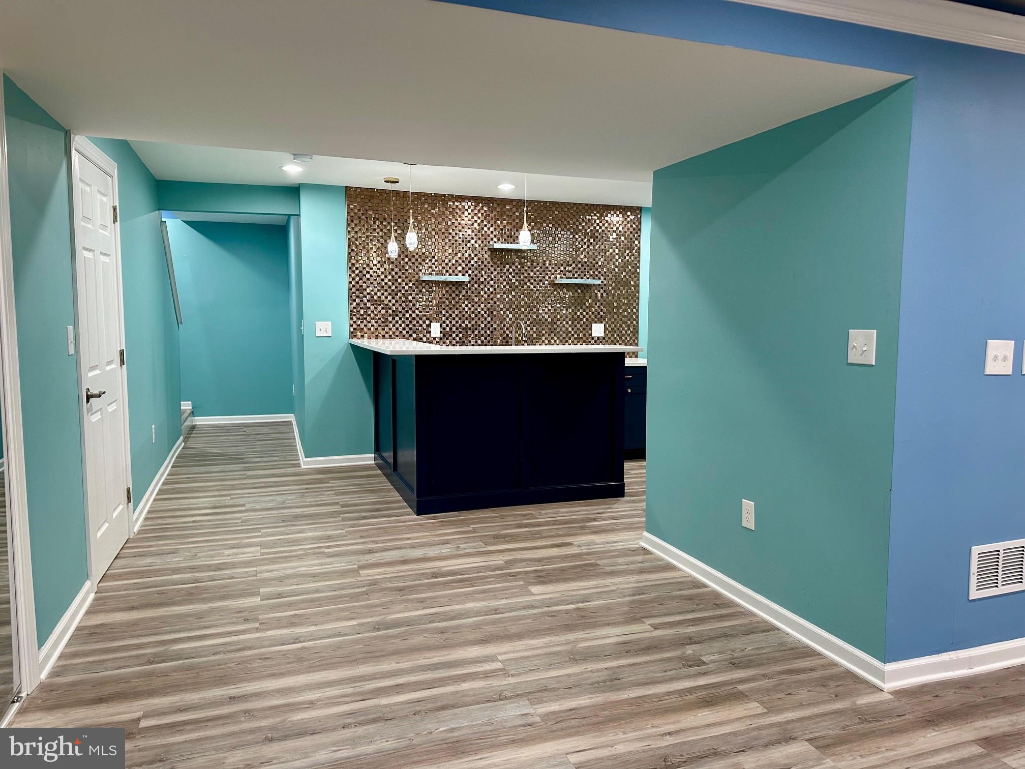 APPLECROSS - Residential Lease