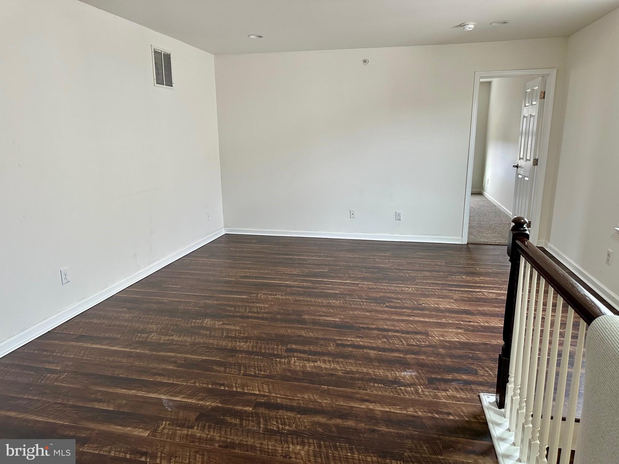 APPLECROSS - Residential Lease