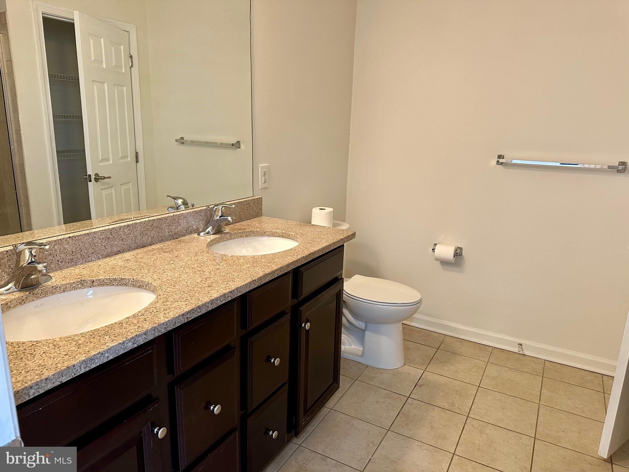 APPLECROSS - Residential Lease