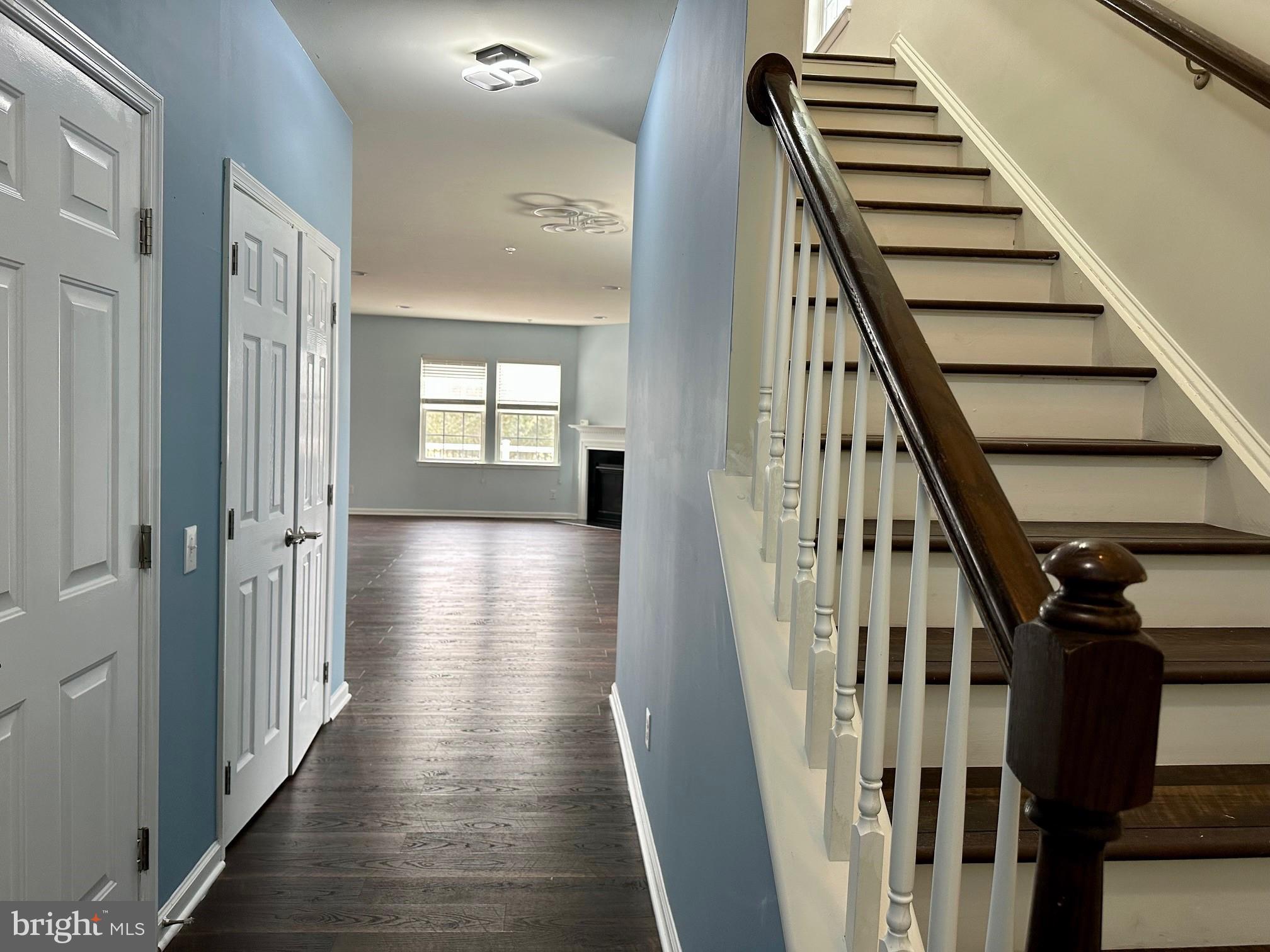 APPLECROSS - Residential Lease