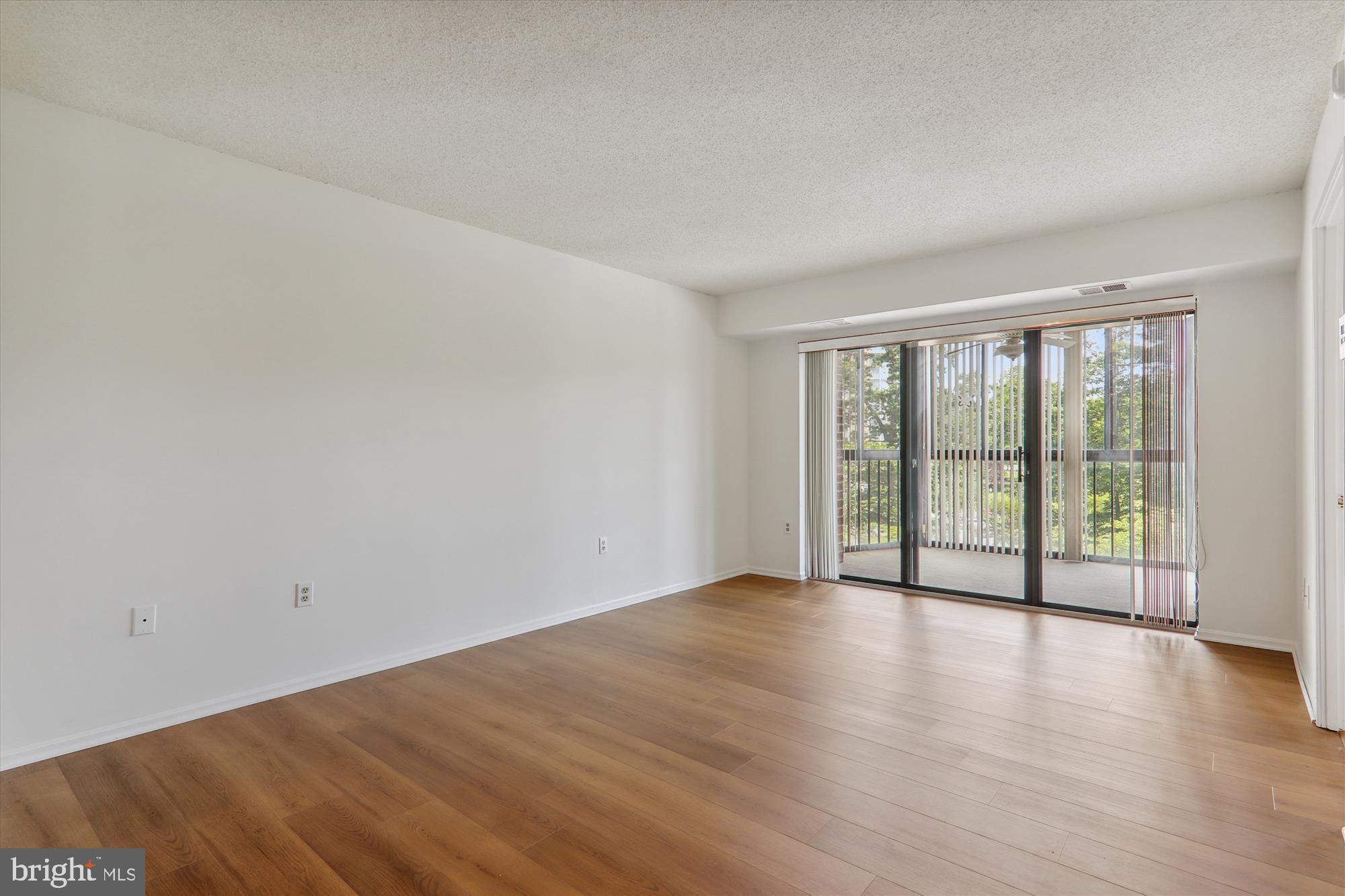 GREENS AT LEISURE WORLD - Residential