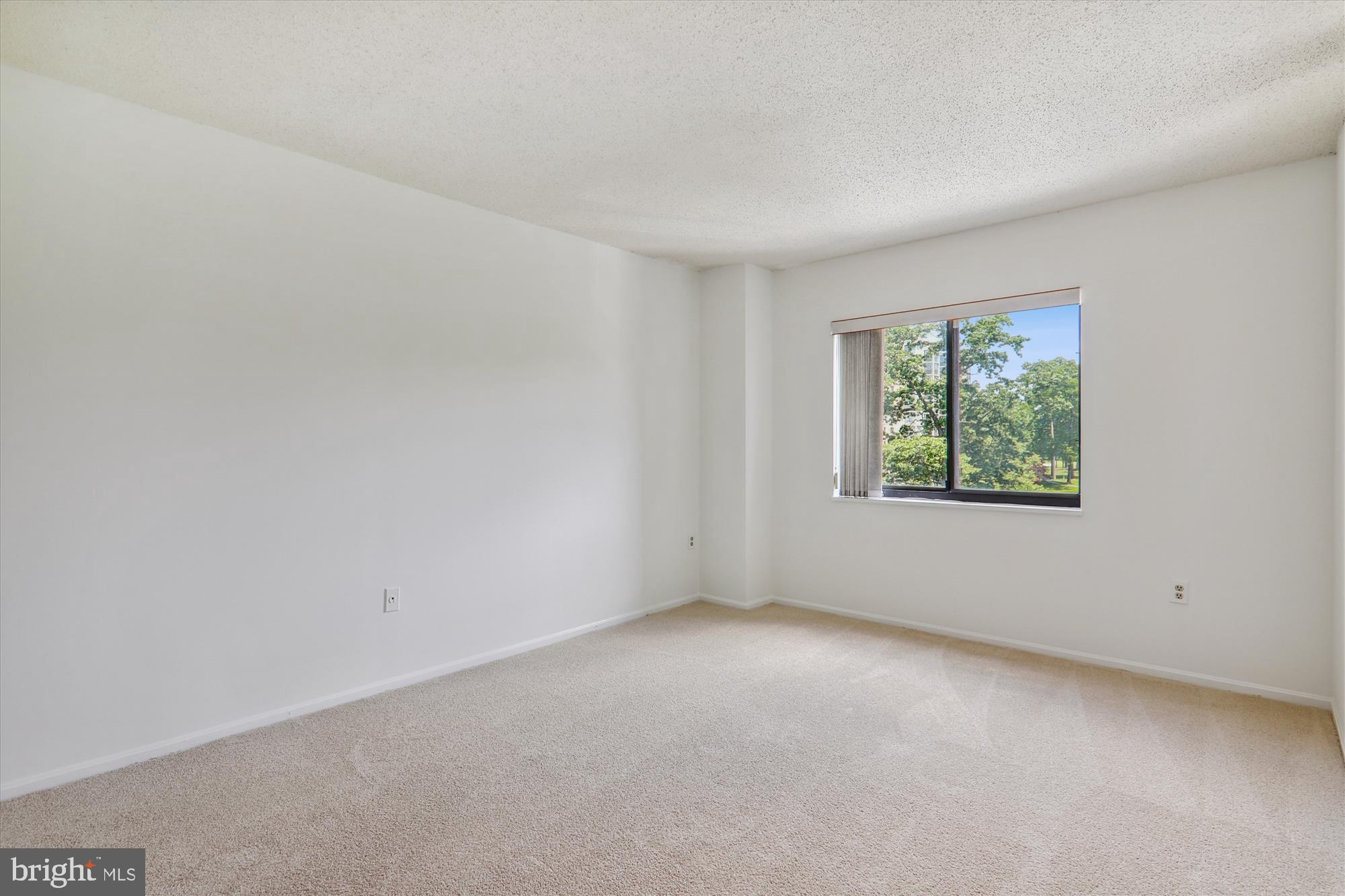 GREENS AT LEISURE WORLD - Residential