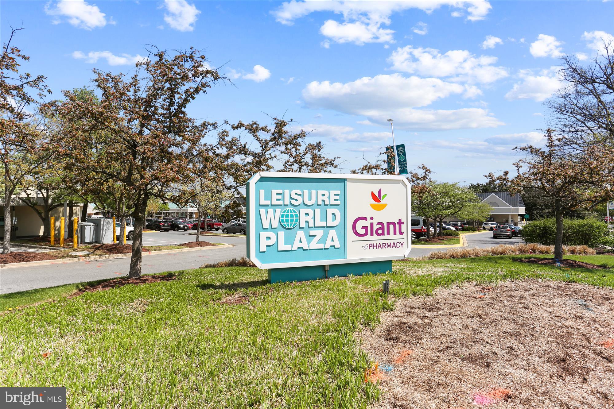 GREENS AT LEISURE WORLD - Residential