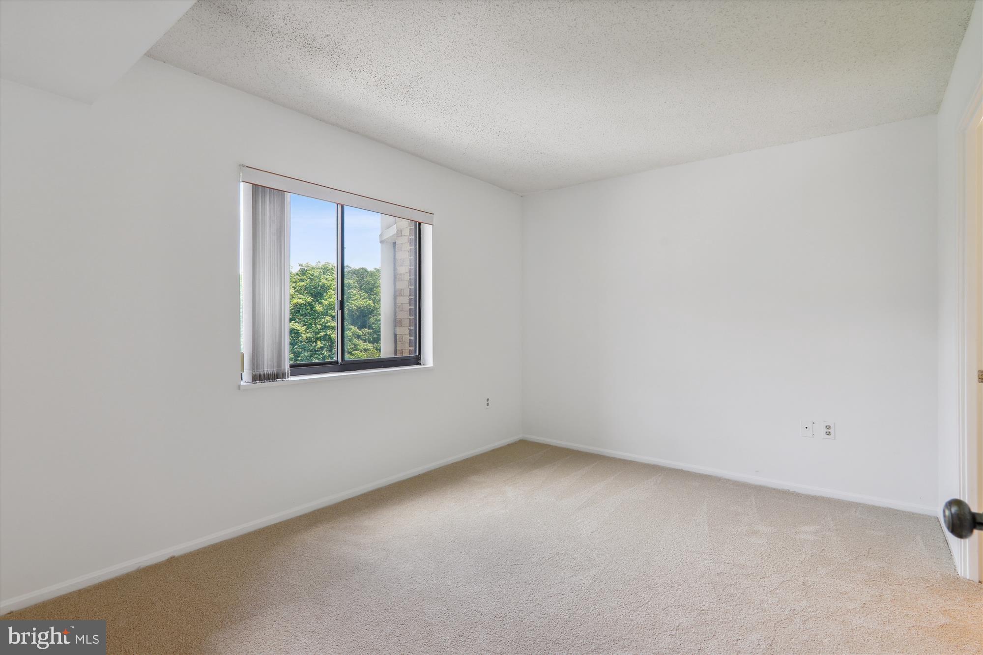 GREENS AT LEISURE WORLD - Residential