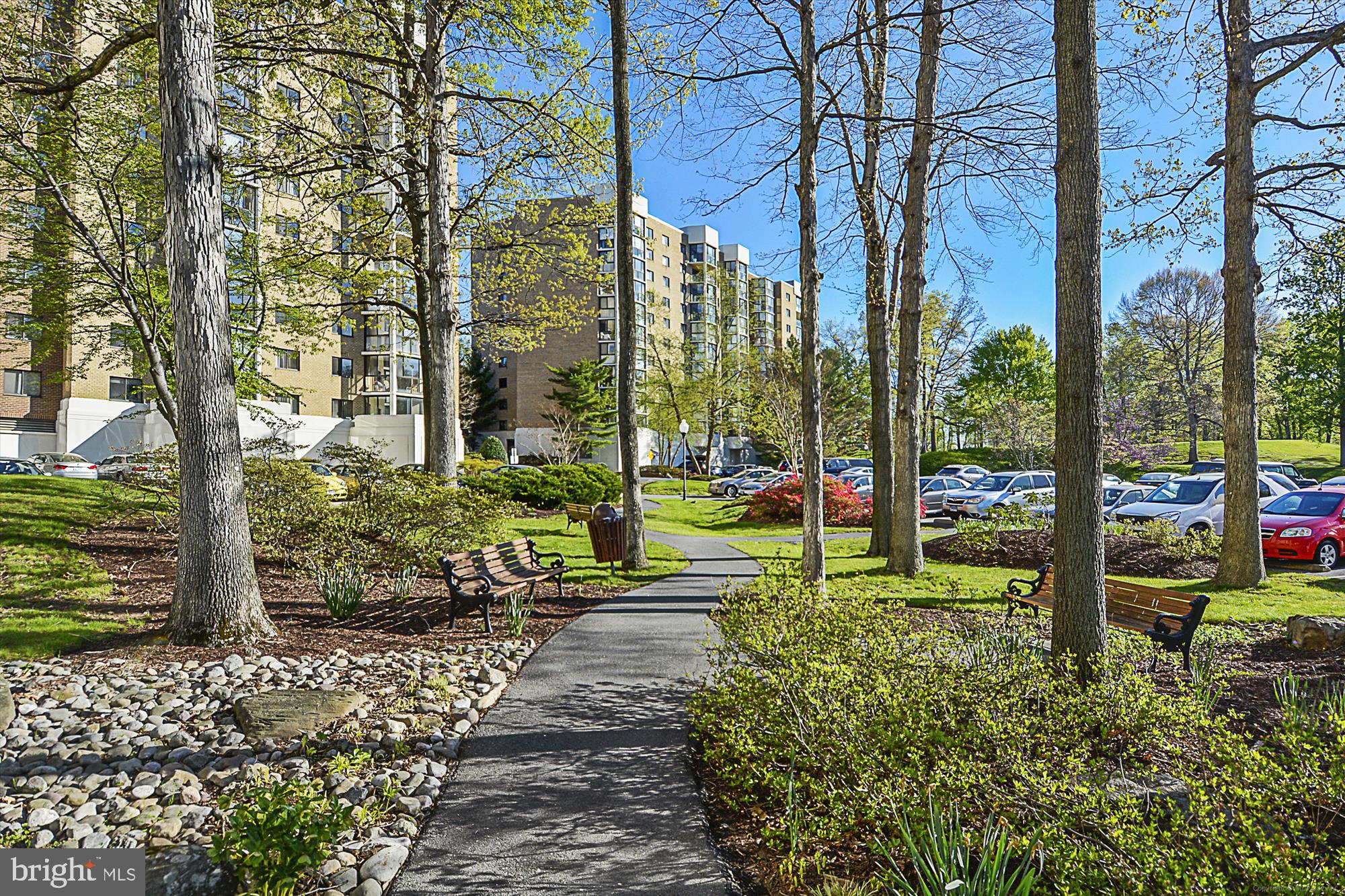 GREENS AT LEISURE WORLD - Residential