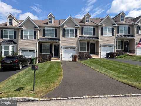 Townhouse For Rent - 152 High Point Avenue<br/> Montgomery County, DRESHER, PA 19025