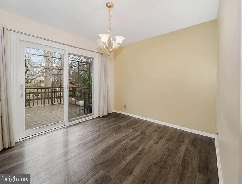 VILLAGE OF OAKLAND MILLS - Residential Lease