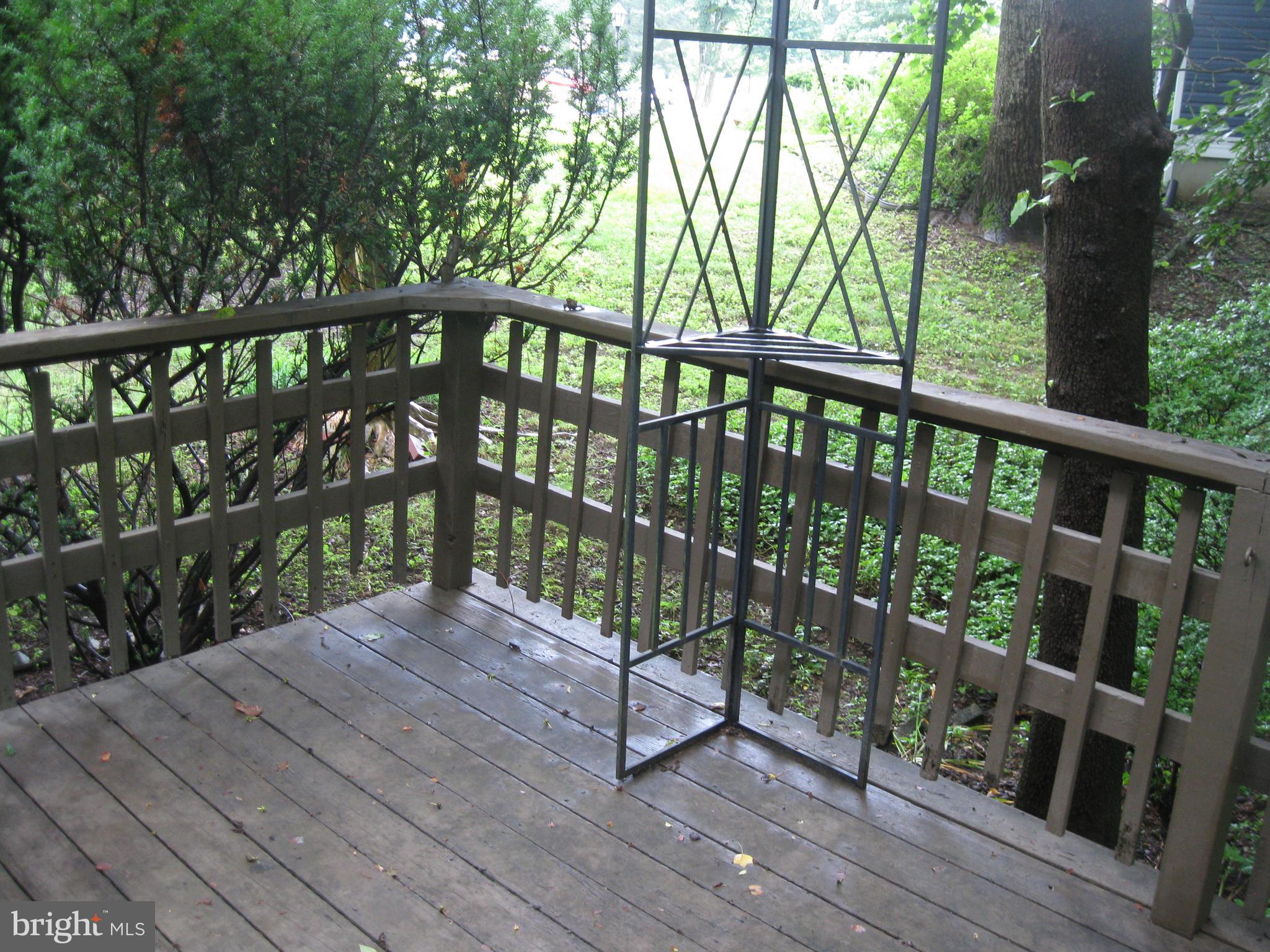 VILLAGE OF OAKLAND MILLS - Residential Lease