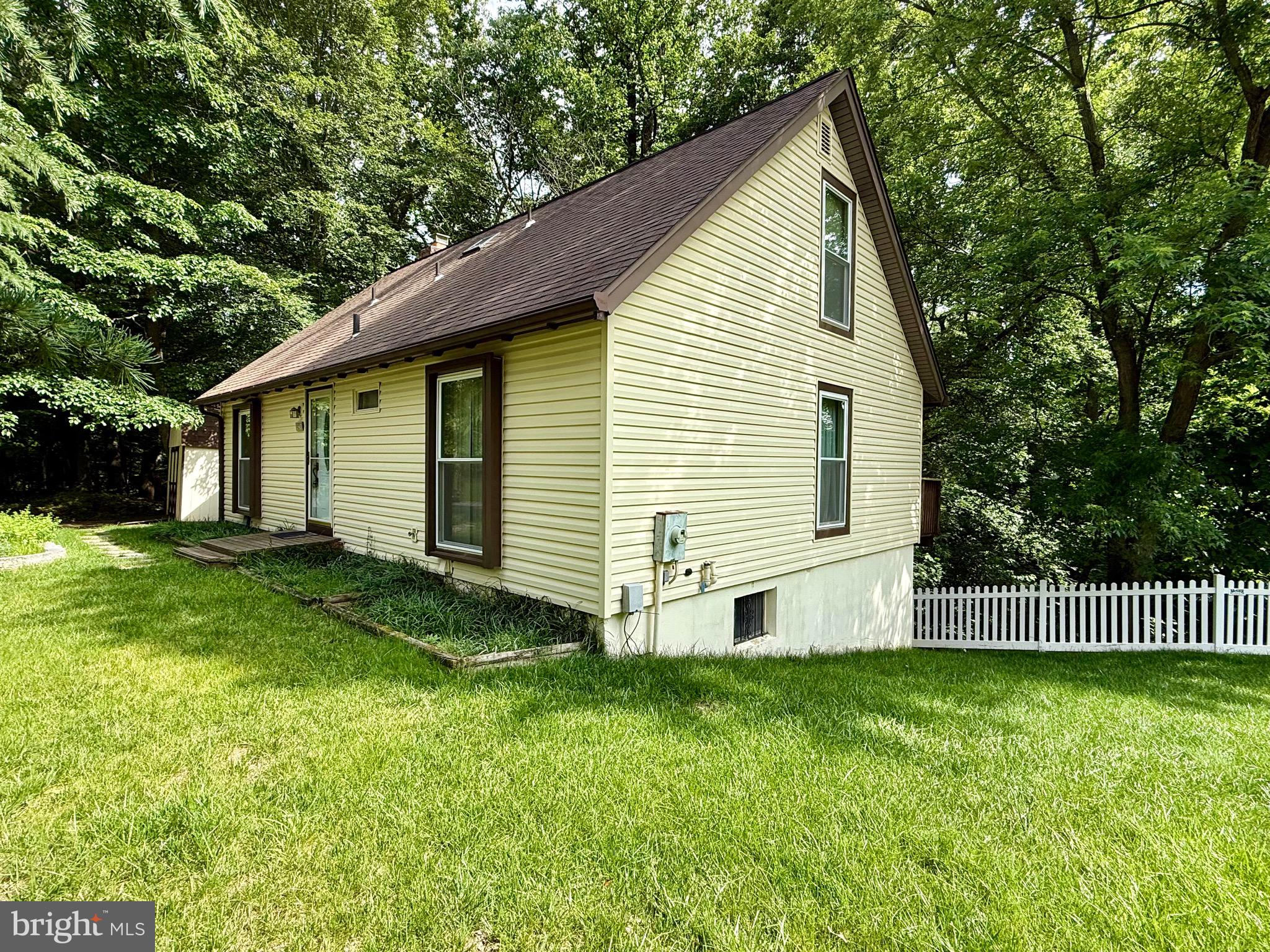 FORT WASHINGTON ESTATES - Residential