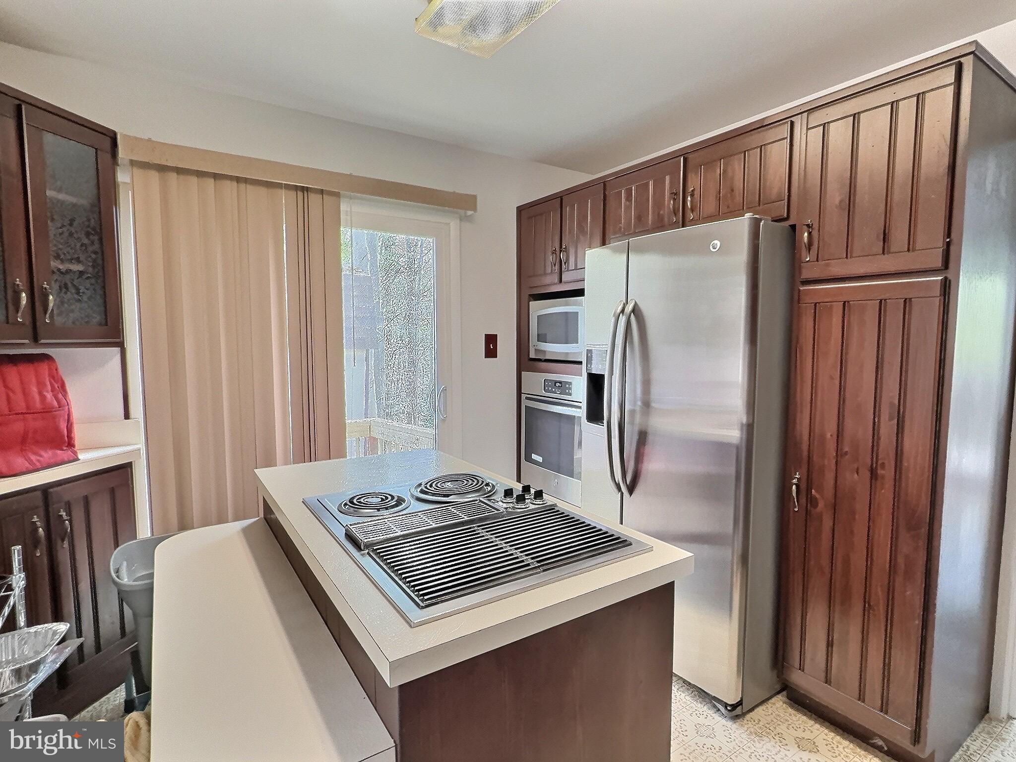 FORT WASHINGTON ESTATES - Residential