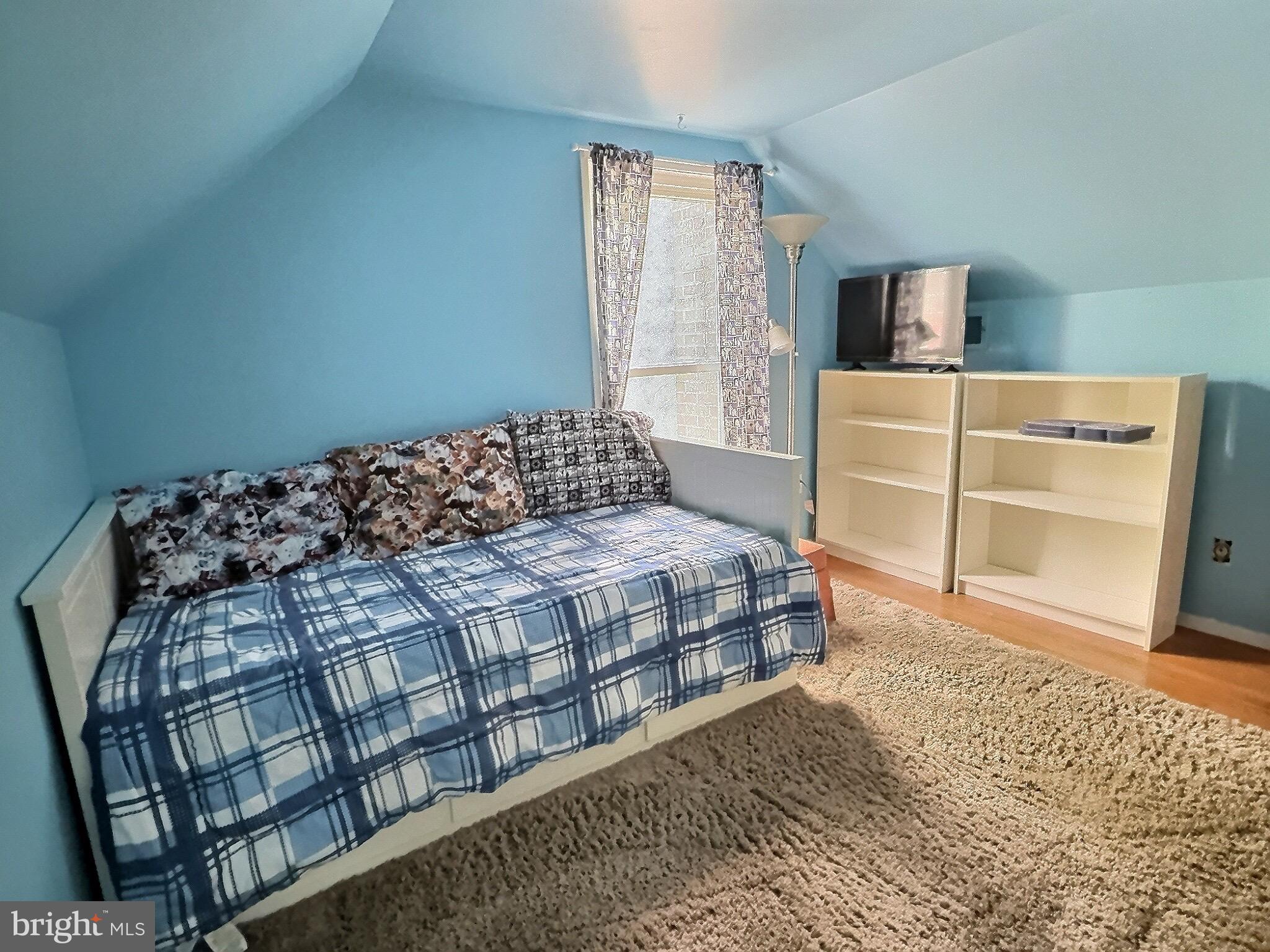 FORT WASHINGTON ESTATES - Residential