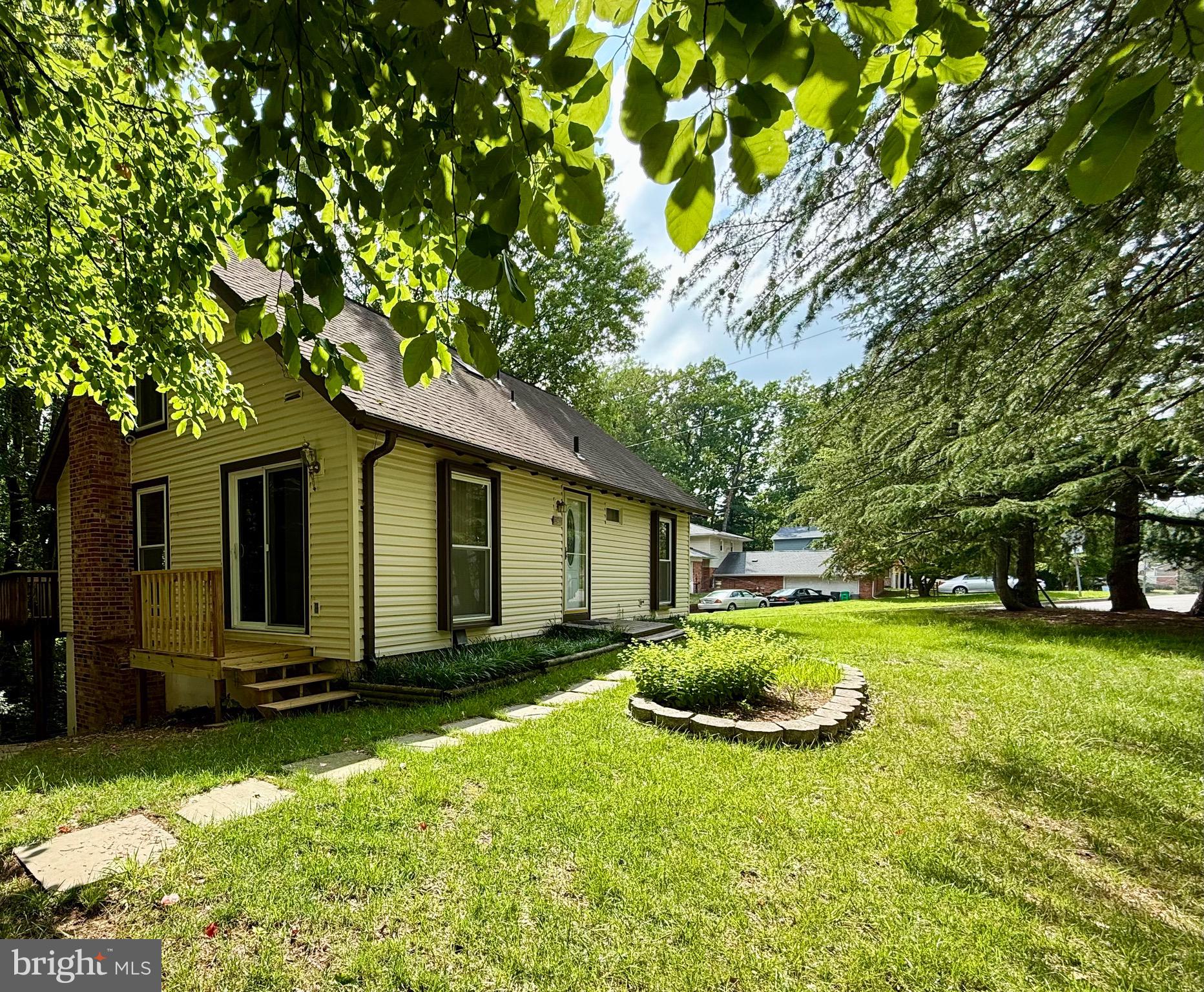 FORT WASHINGTON ESTATES - Residential