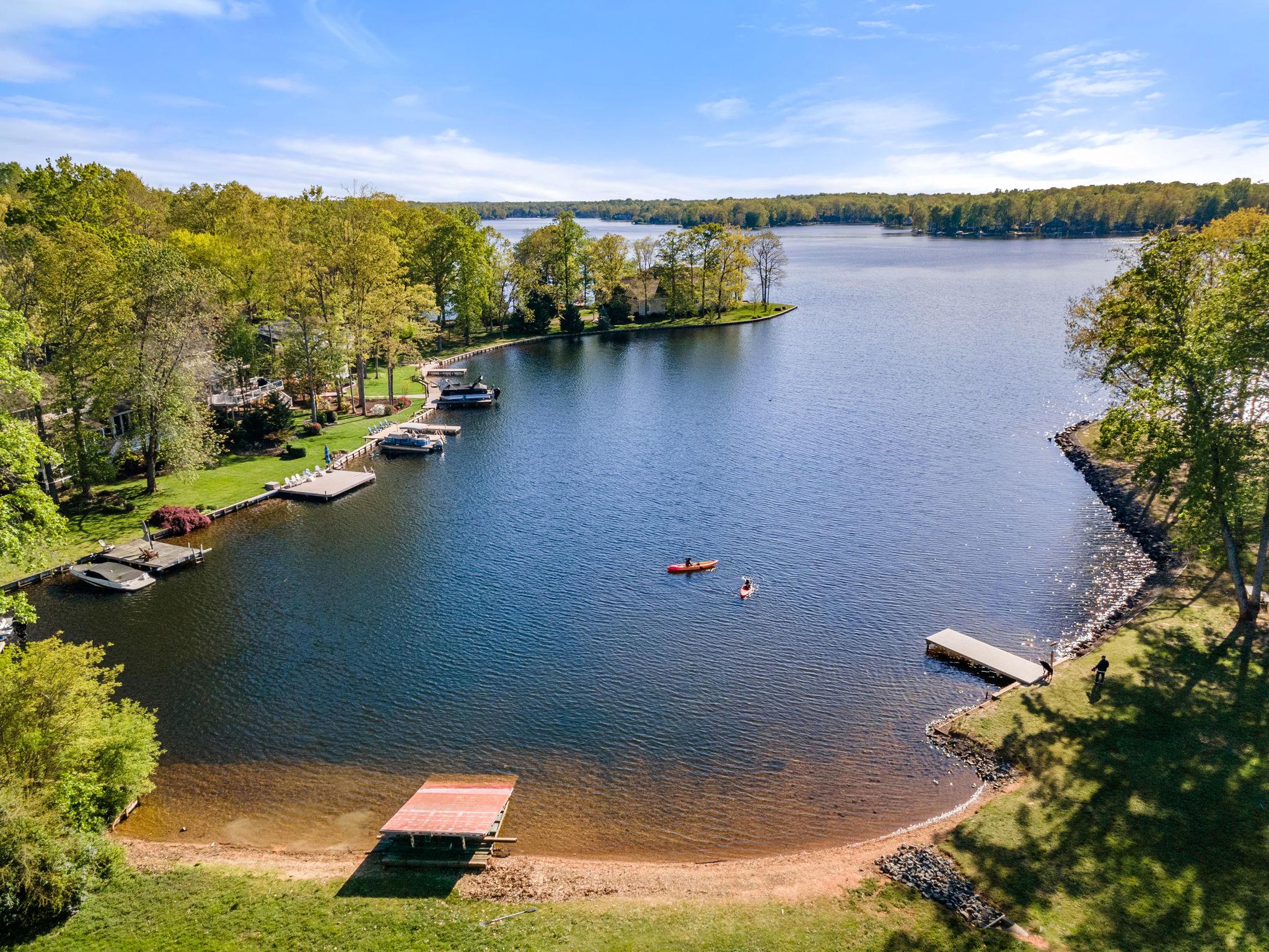 LAKE OF THE WOODS - Residential