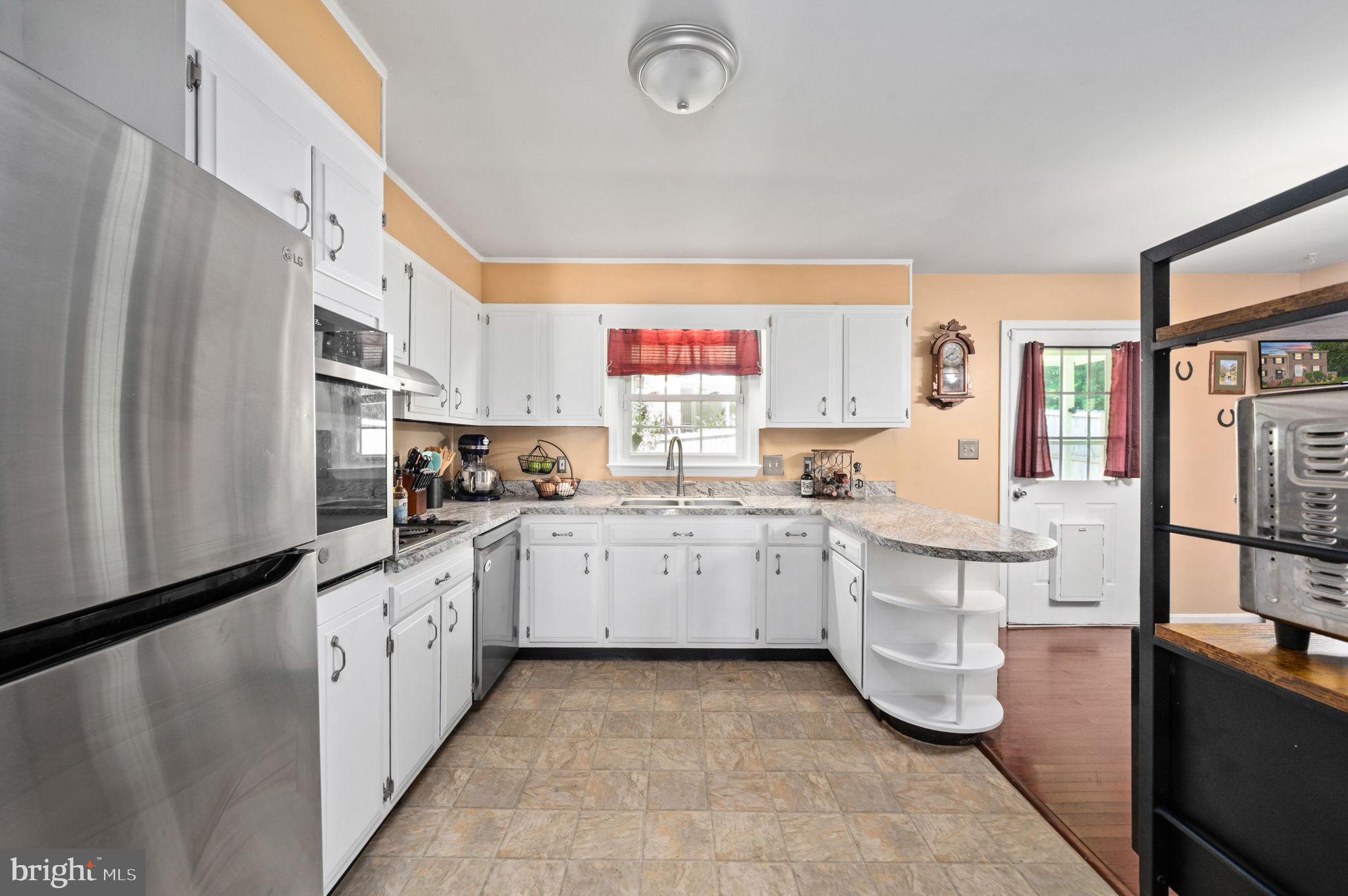 SPRING VALLEY - Residential