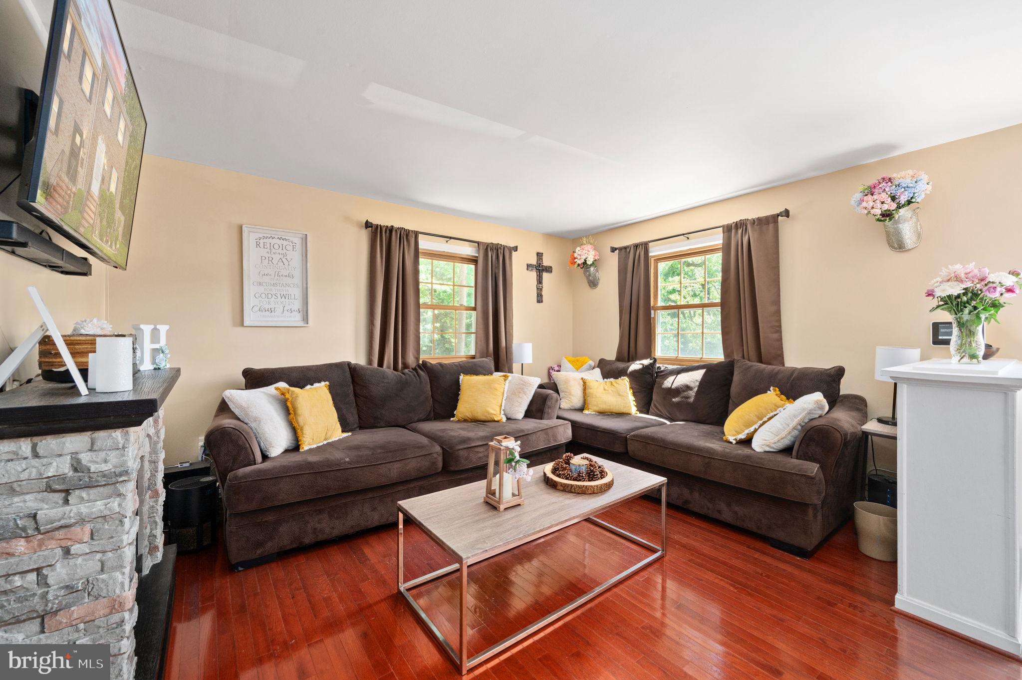 SPRING VALLEY - Residential