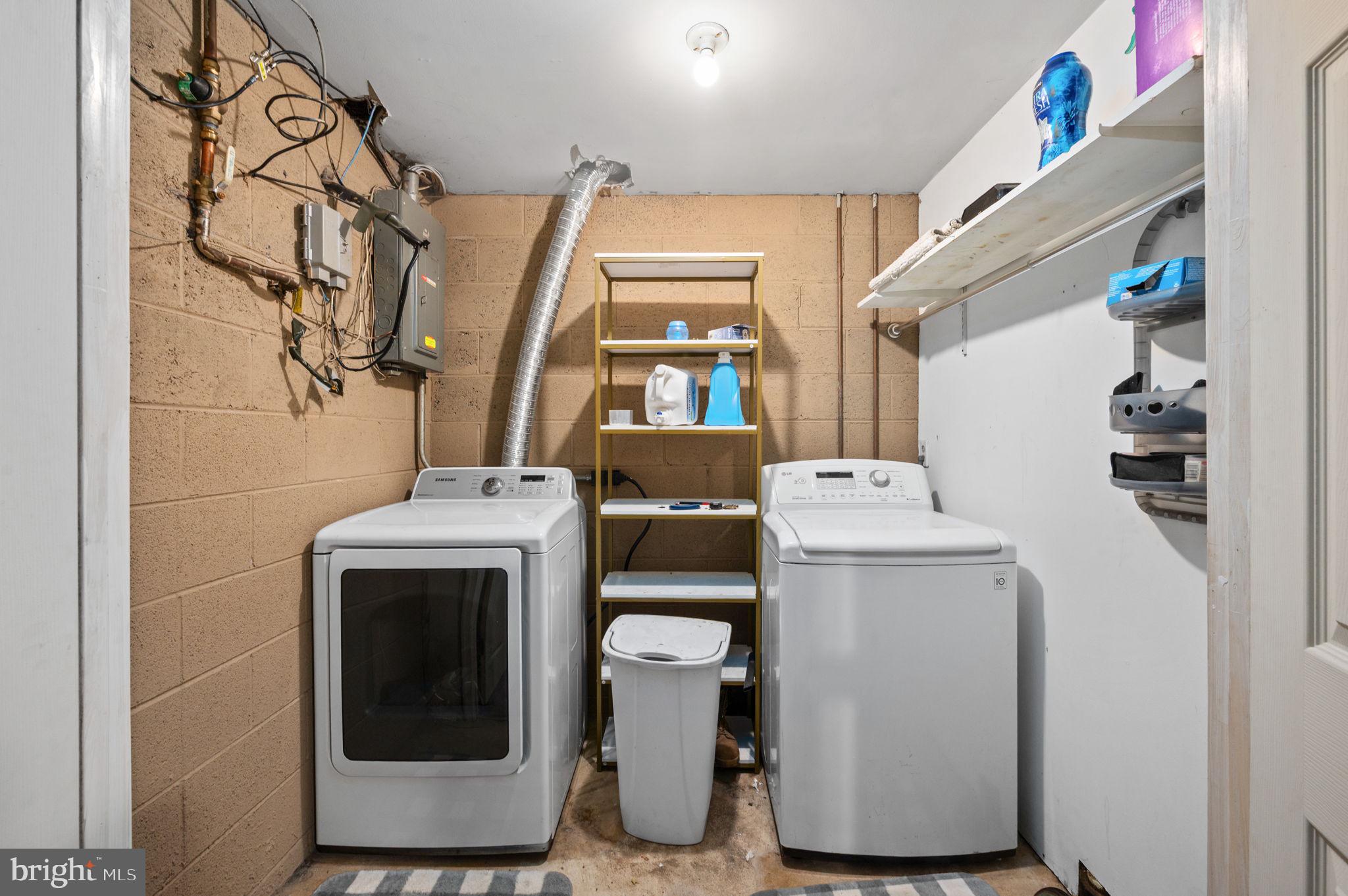 SPRING VALLEY - Residential