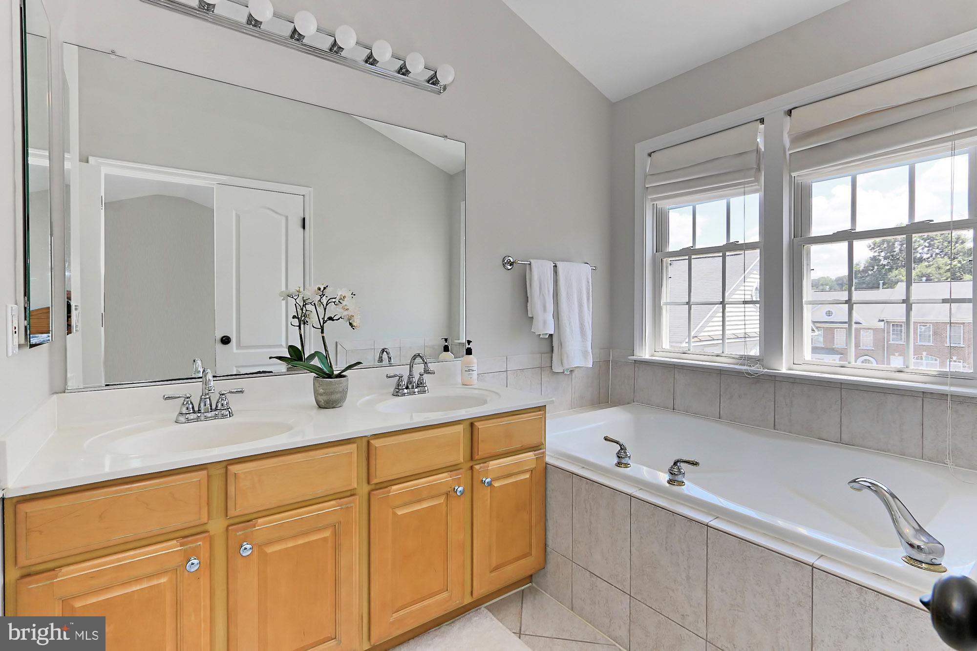 STONE CREEK CROSSING - Residential