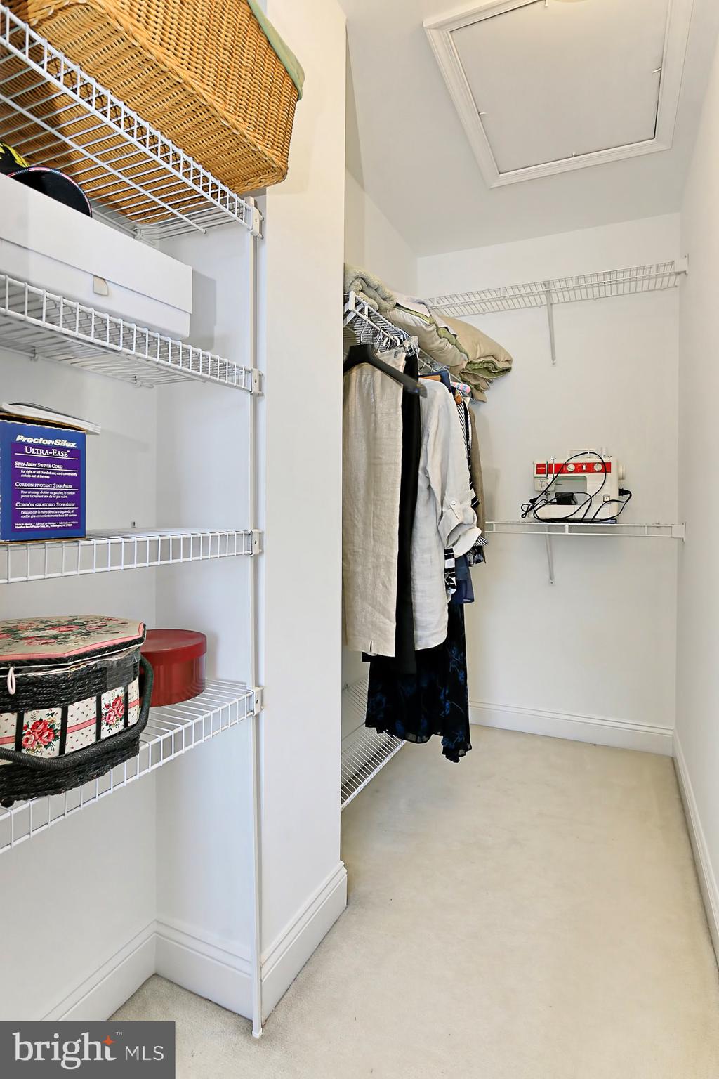 STONE CREEK CROSSING - Residential