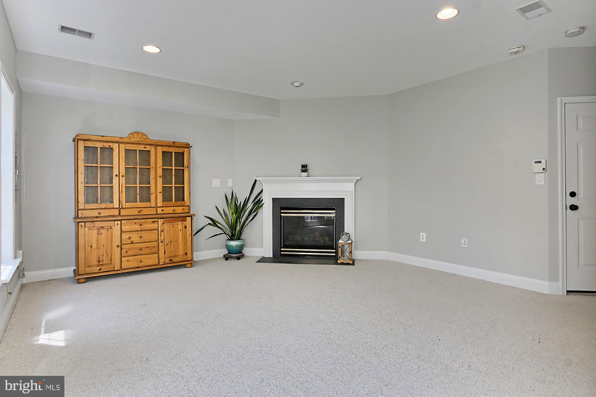 STONE CREEK CROSSING - Residential