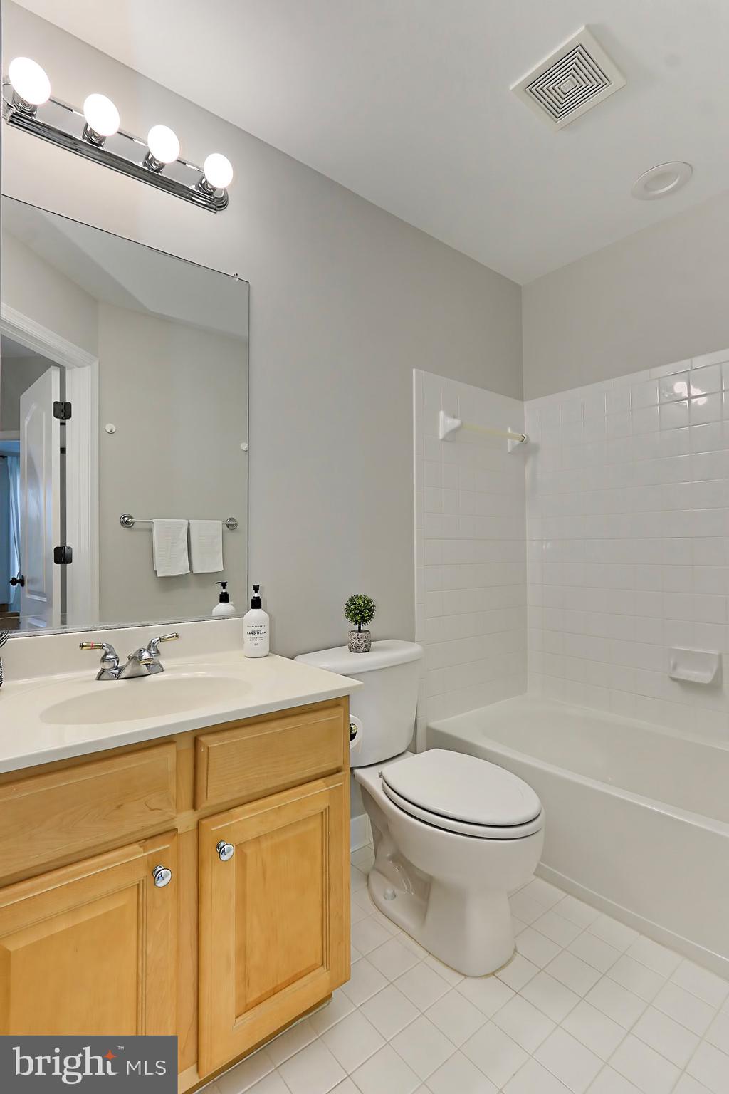 STONE CREEK CROSSING - Residential