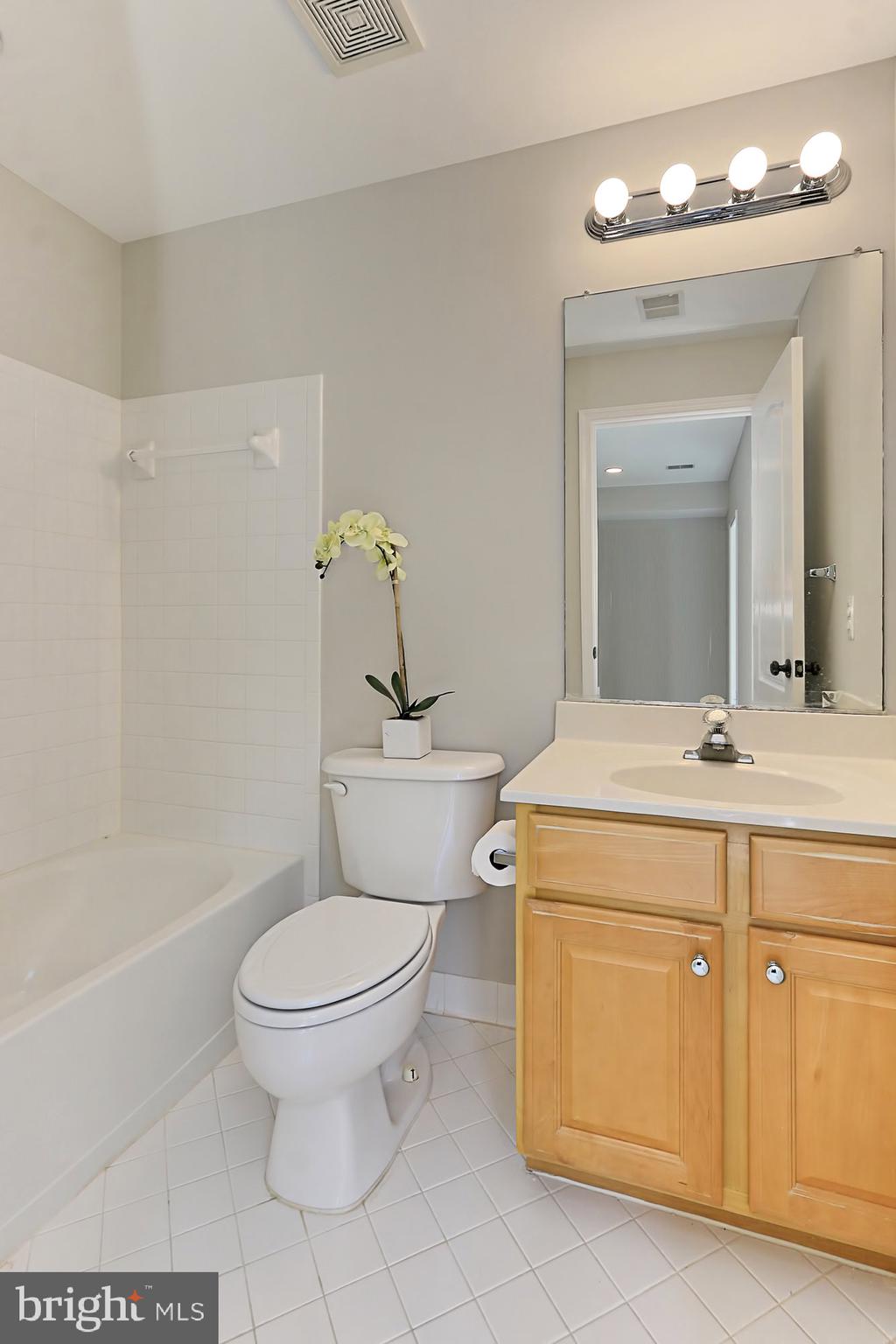 STONE CREEK CROSSING - Residential