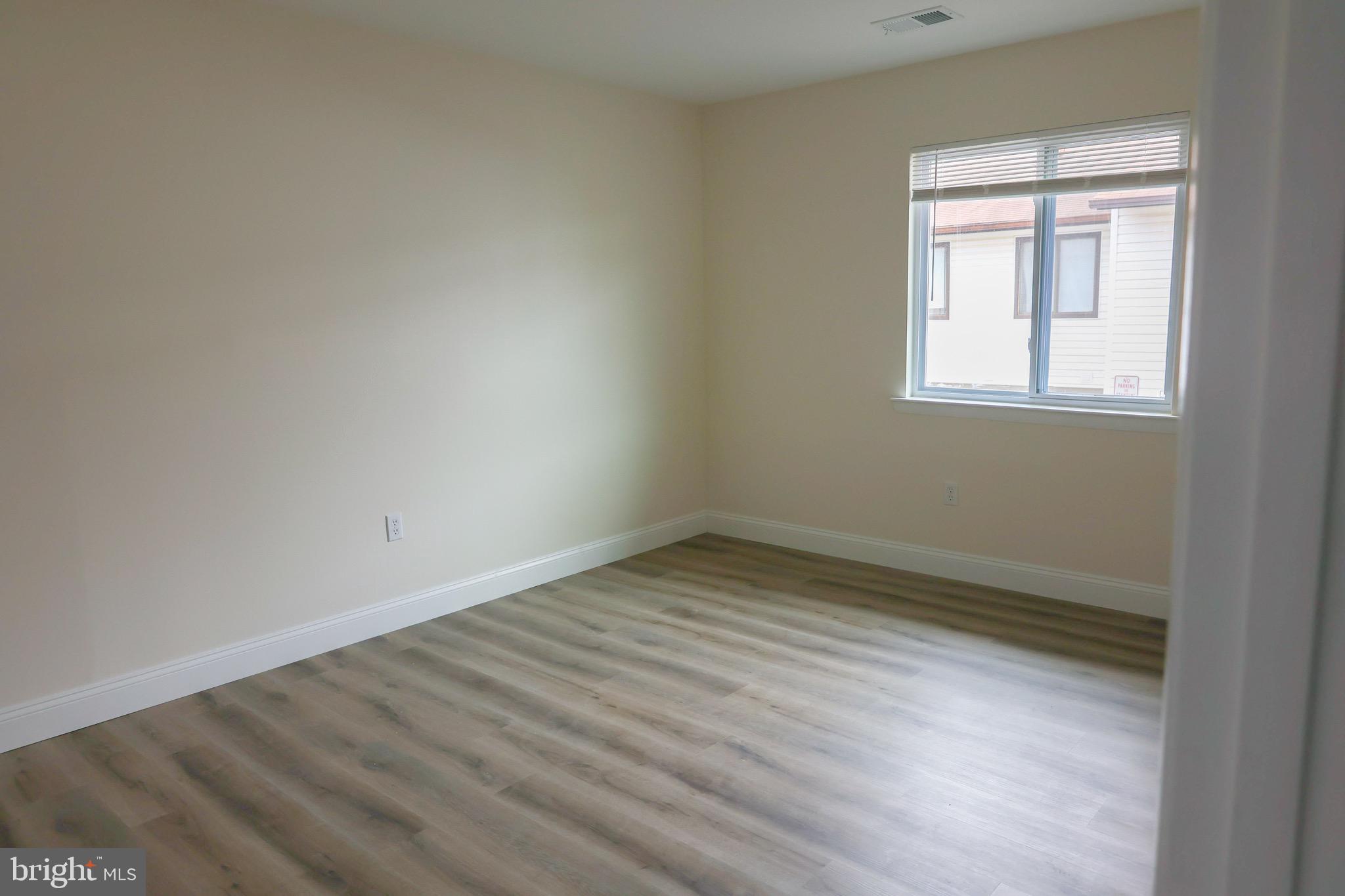 PINEWOOD MEADOWS - Residential Lease