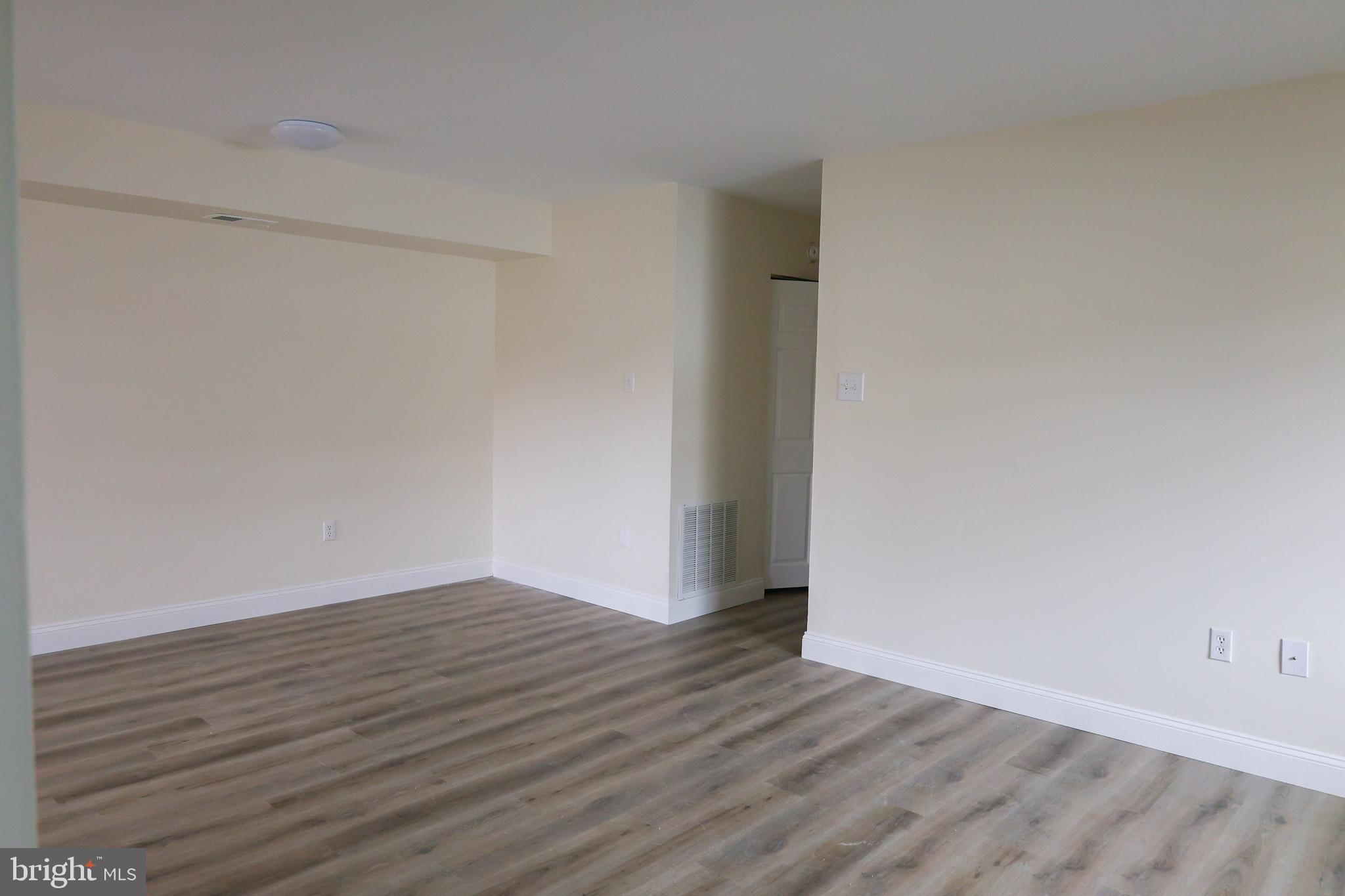 PINEWOOD MEADOWS - Residential Lease