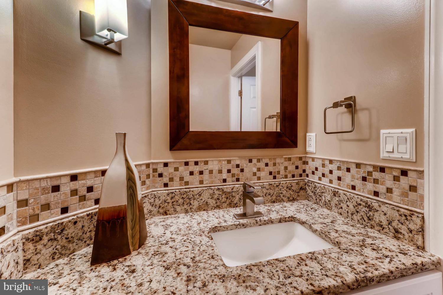 HARBORVIEW - Residential Lease