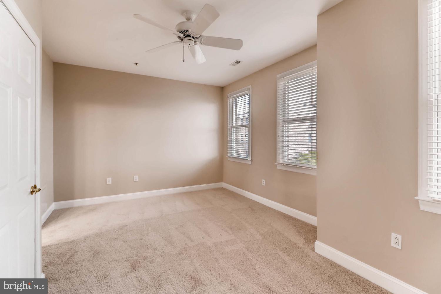 HARBORVIEW - Residential Lease