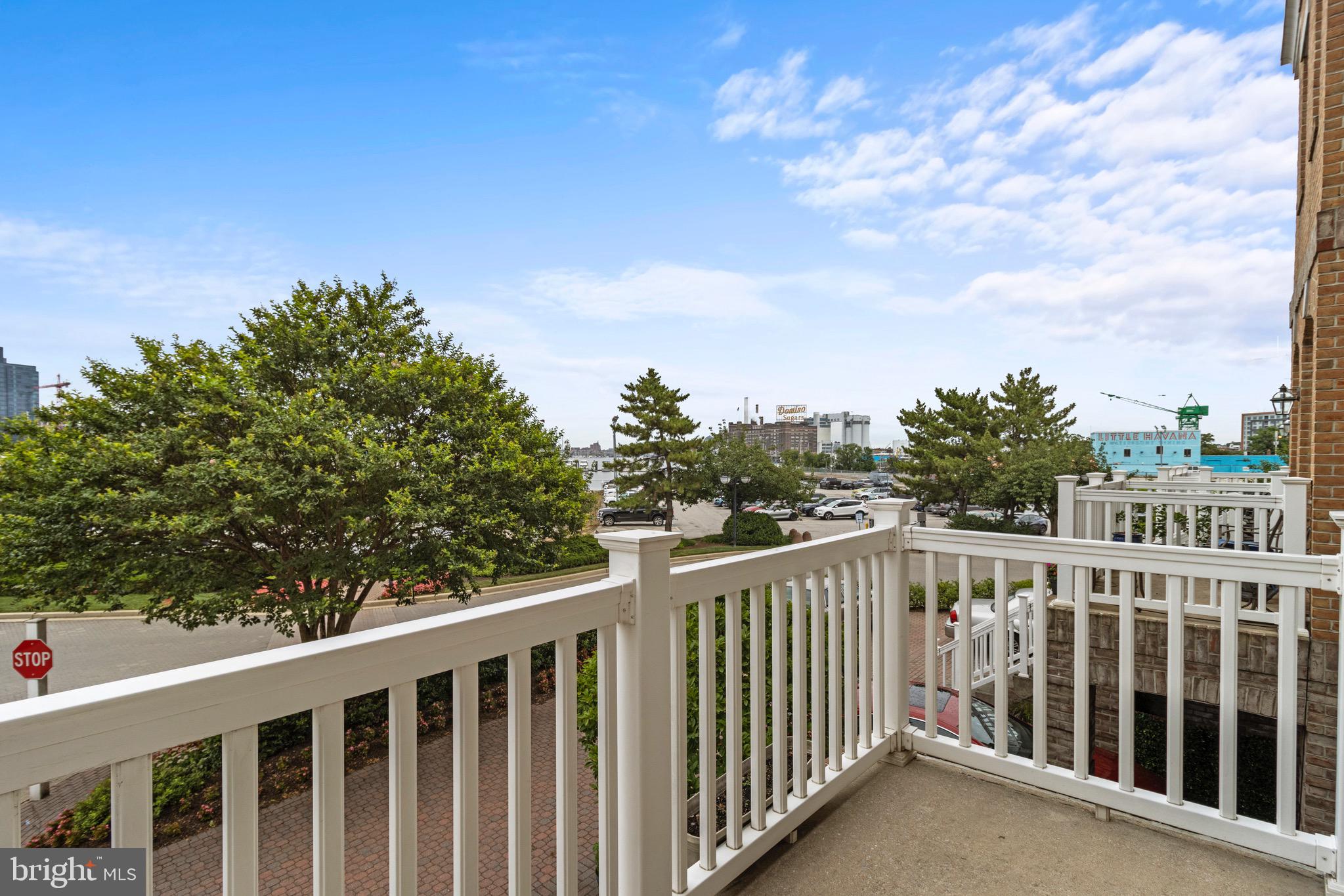 HARBORVIEW - Residential Lease