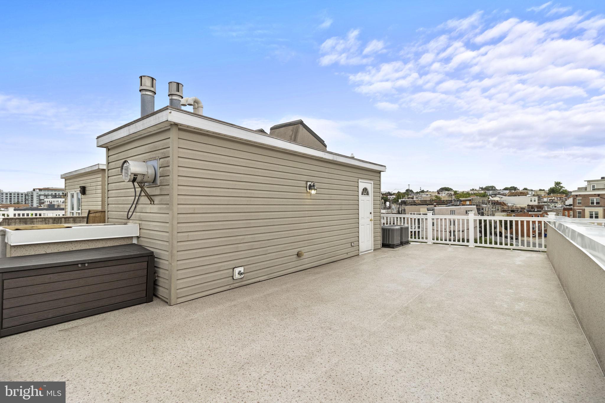 HARBORVIEW - Residential Lease