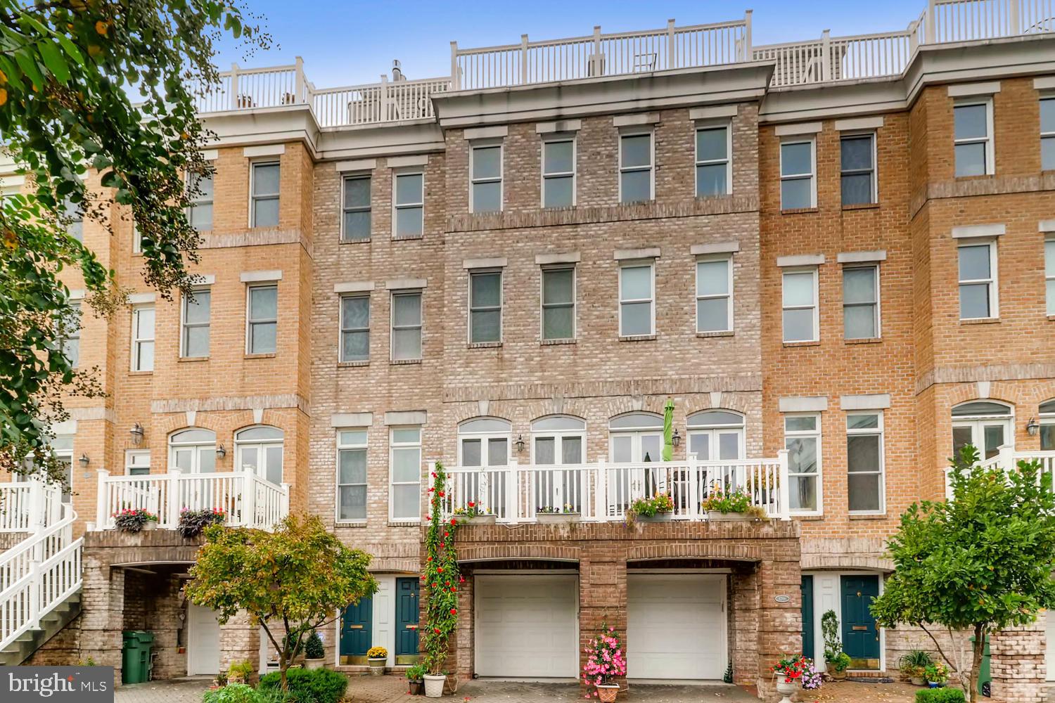 HARBORVIEW - Residential Lease