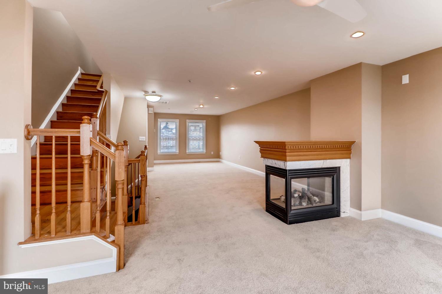 HARBORVIEW - Residential Lease