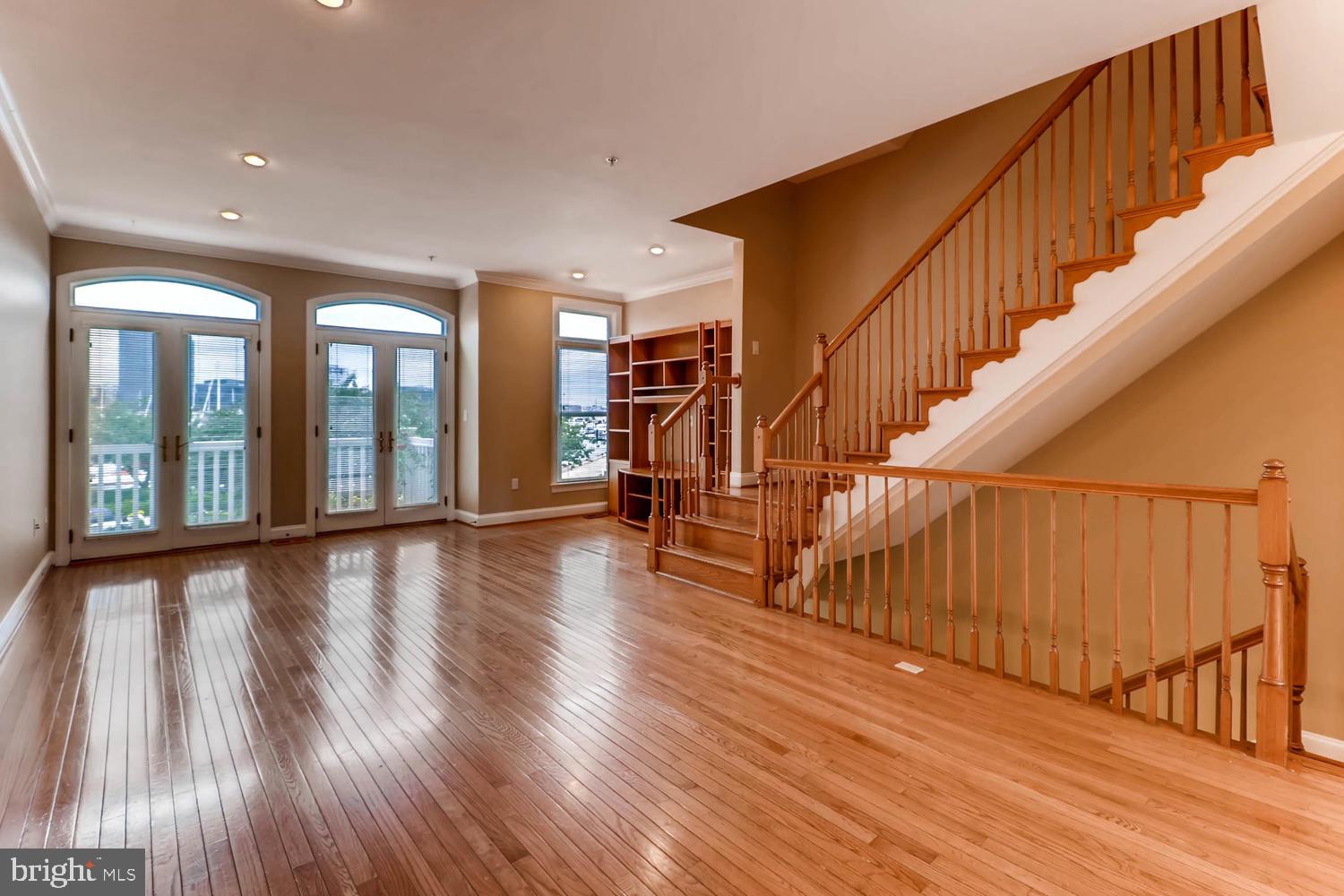 HARBORVIEW - Residential Lease