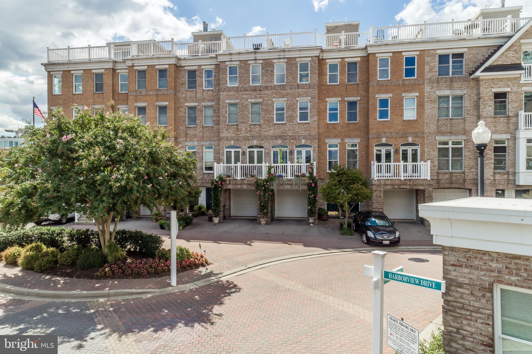 HARBORVIEW - Residential Lease