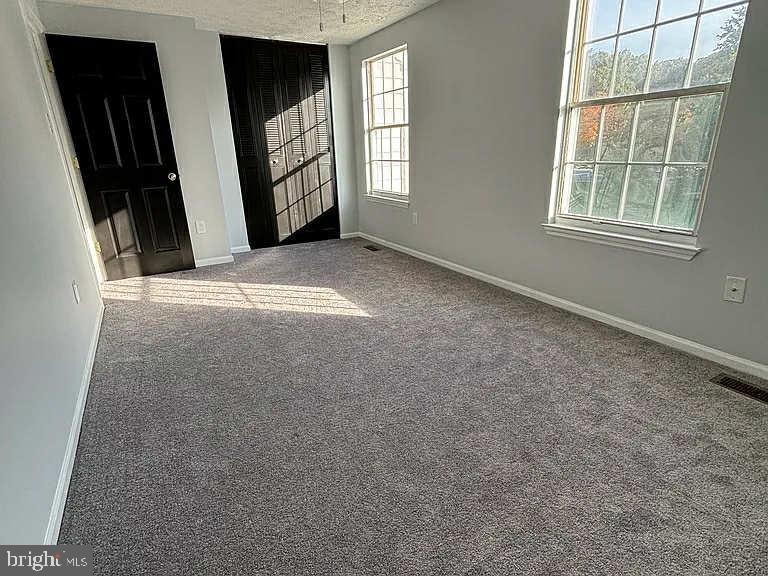 DEERFIELD - Residential Lease