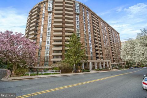Photo of 4620 N Park Avenue #1105E, Chevy Chase, MD 20815 (MLS # MDMC2120576)