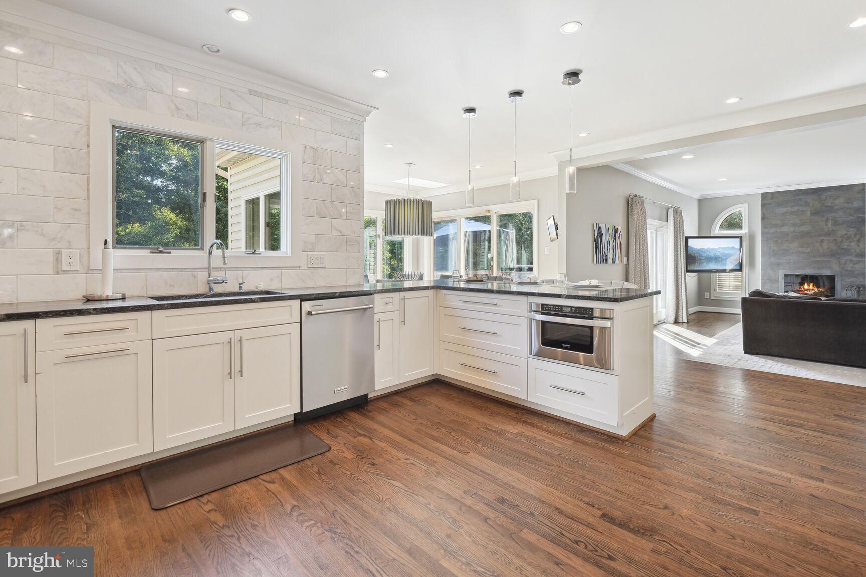 BIG PINES VILLAGE - Residential