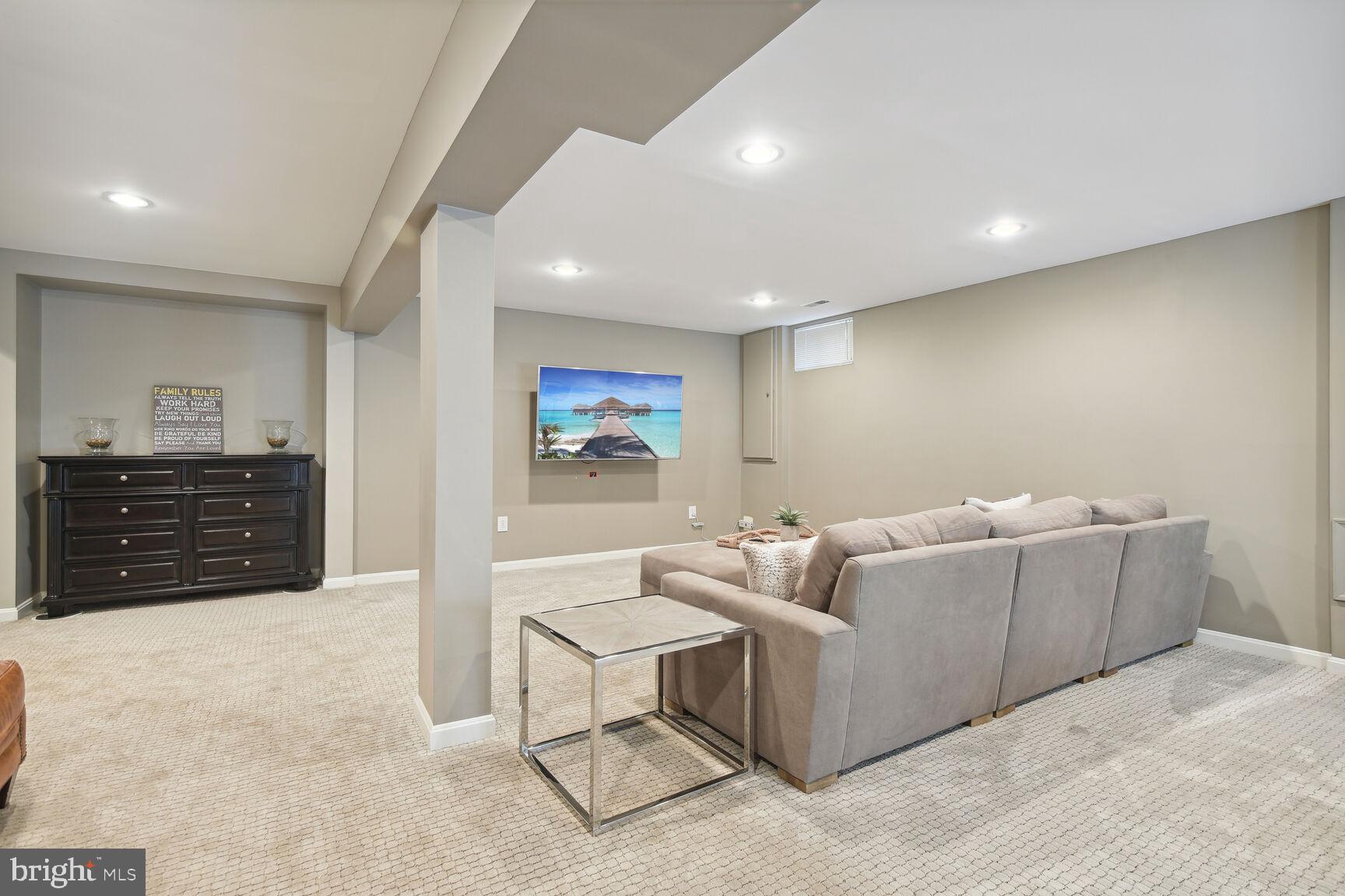 BIG PINES VILLAGE - Residential