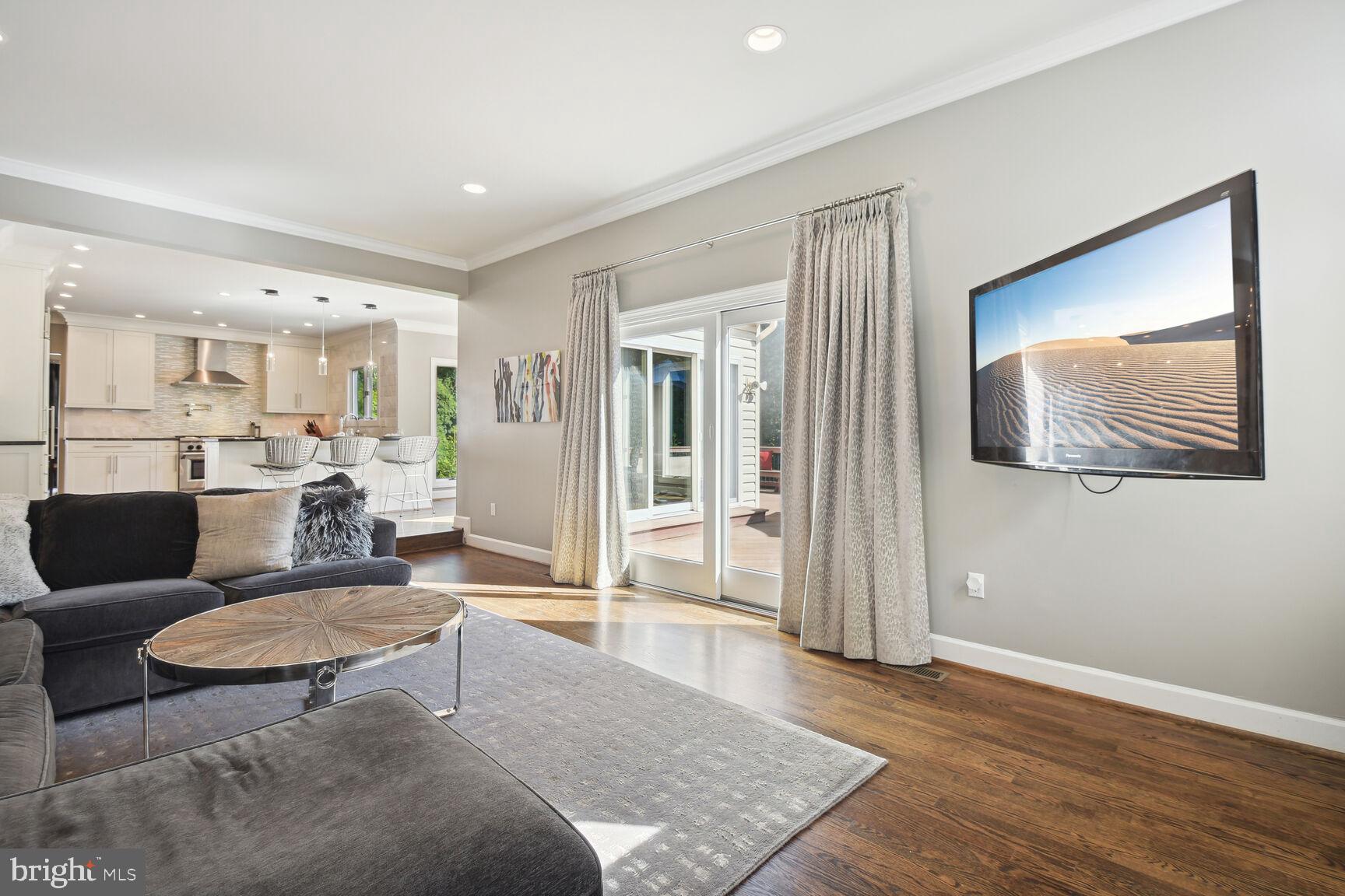 BIG PINES VILLAGE - Residential