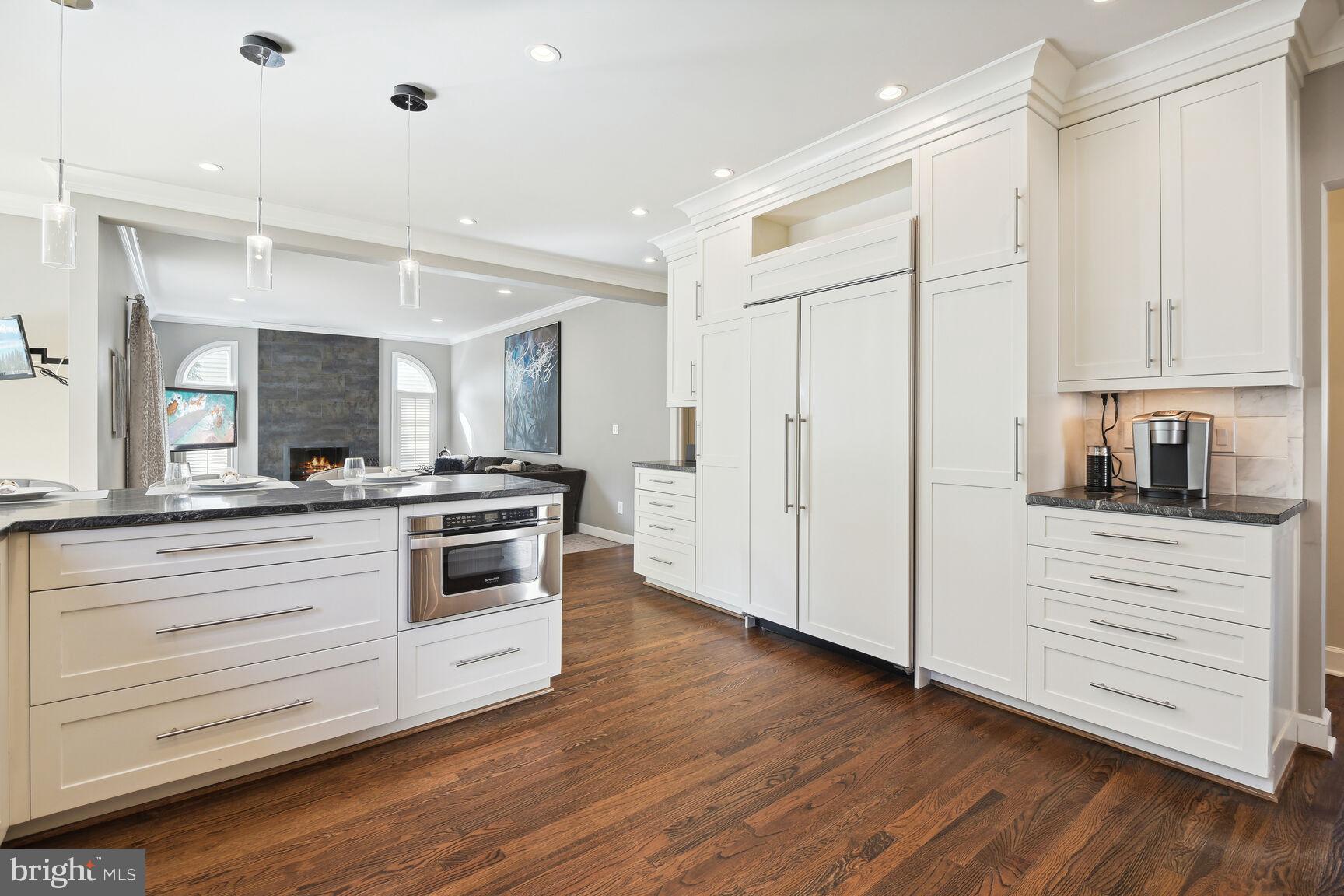 BIG PINES VILLAGE - Residential