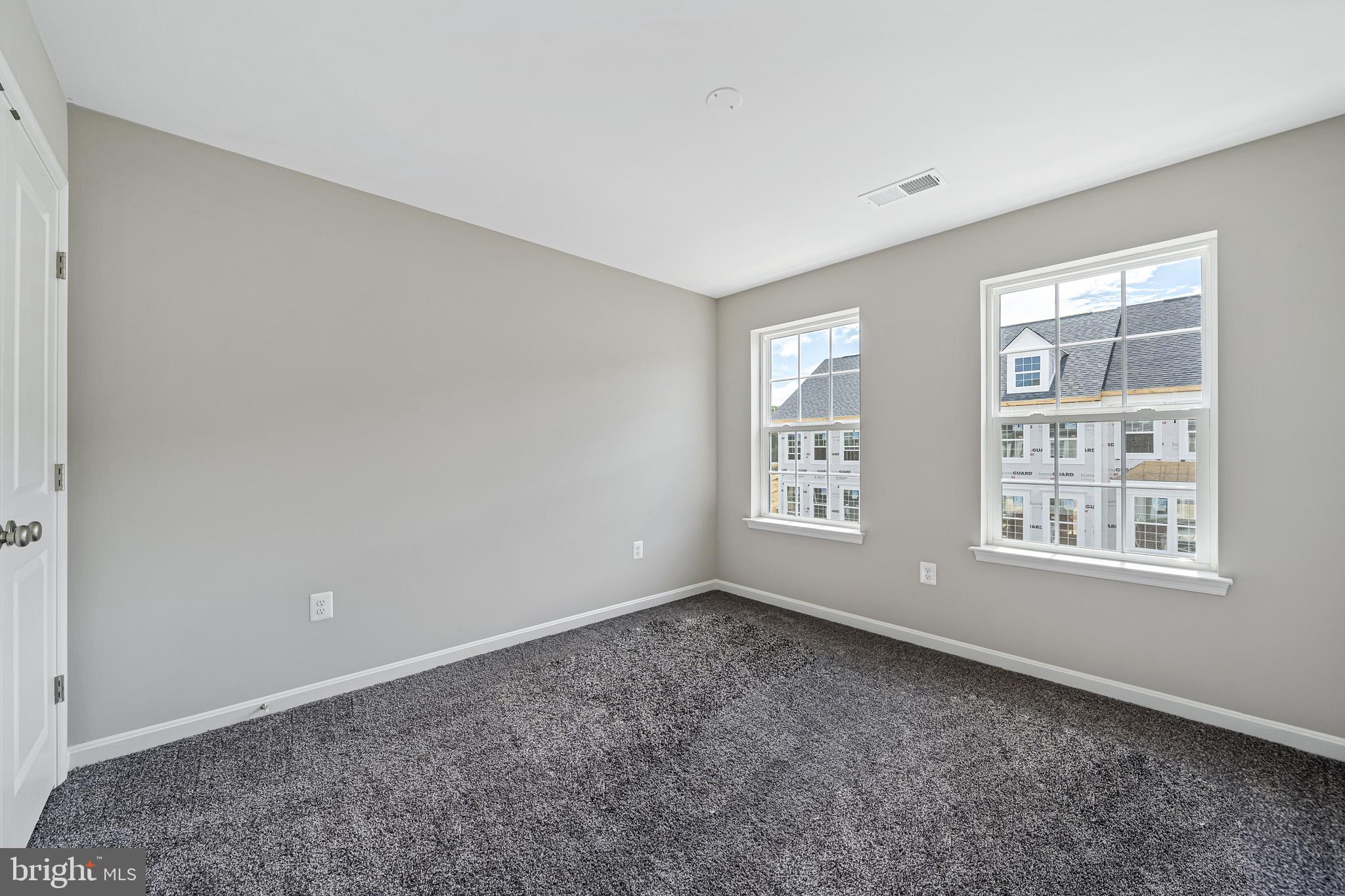 STEEPLECHASE - Residential Lease