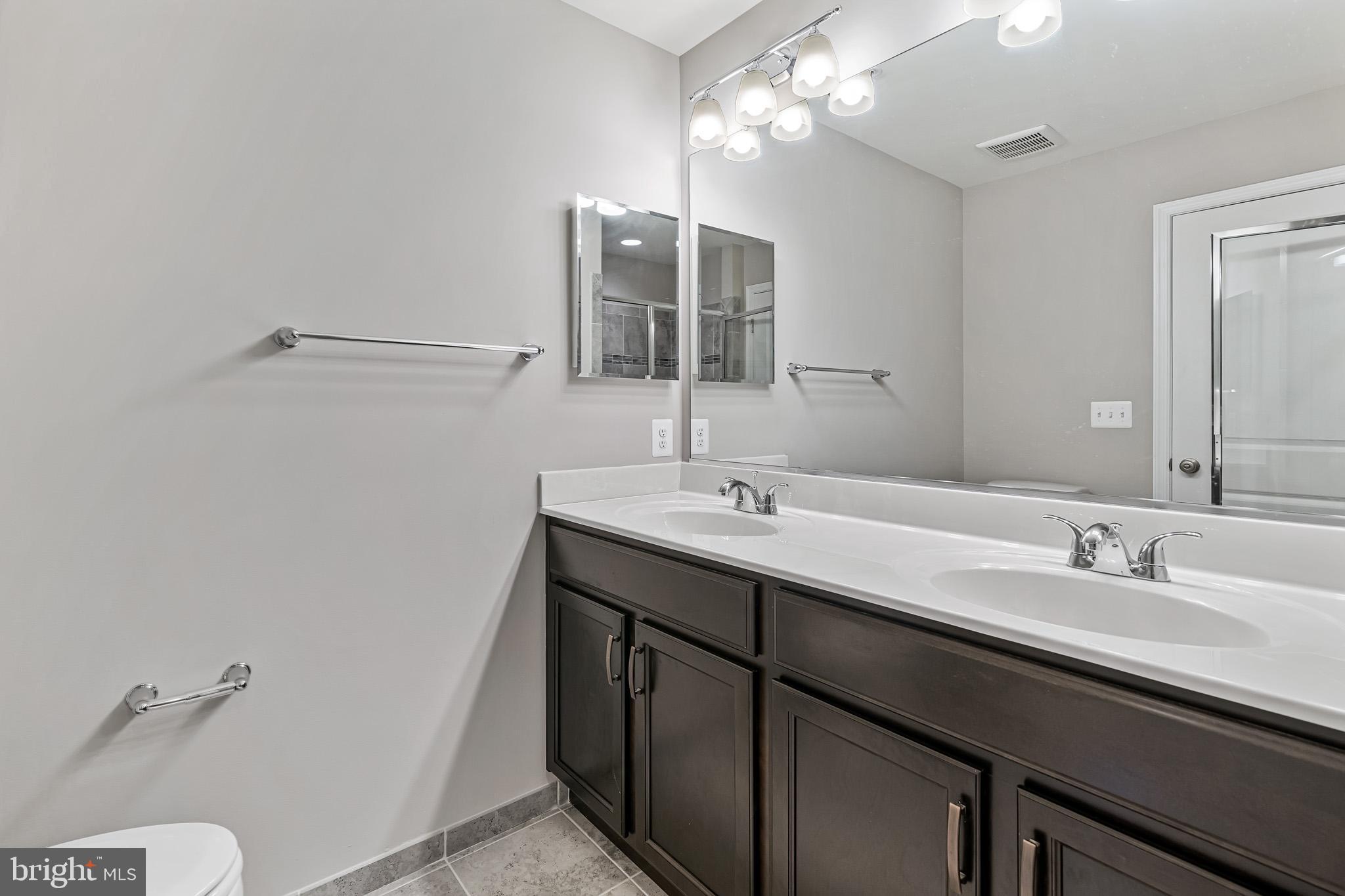 STEEPLECHASE - Residential Lease