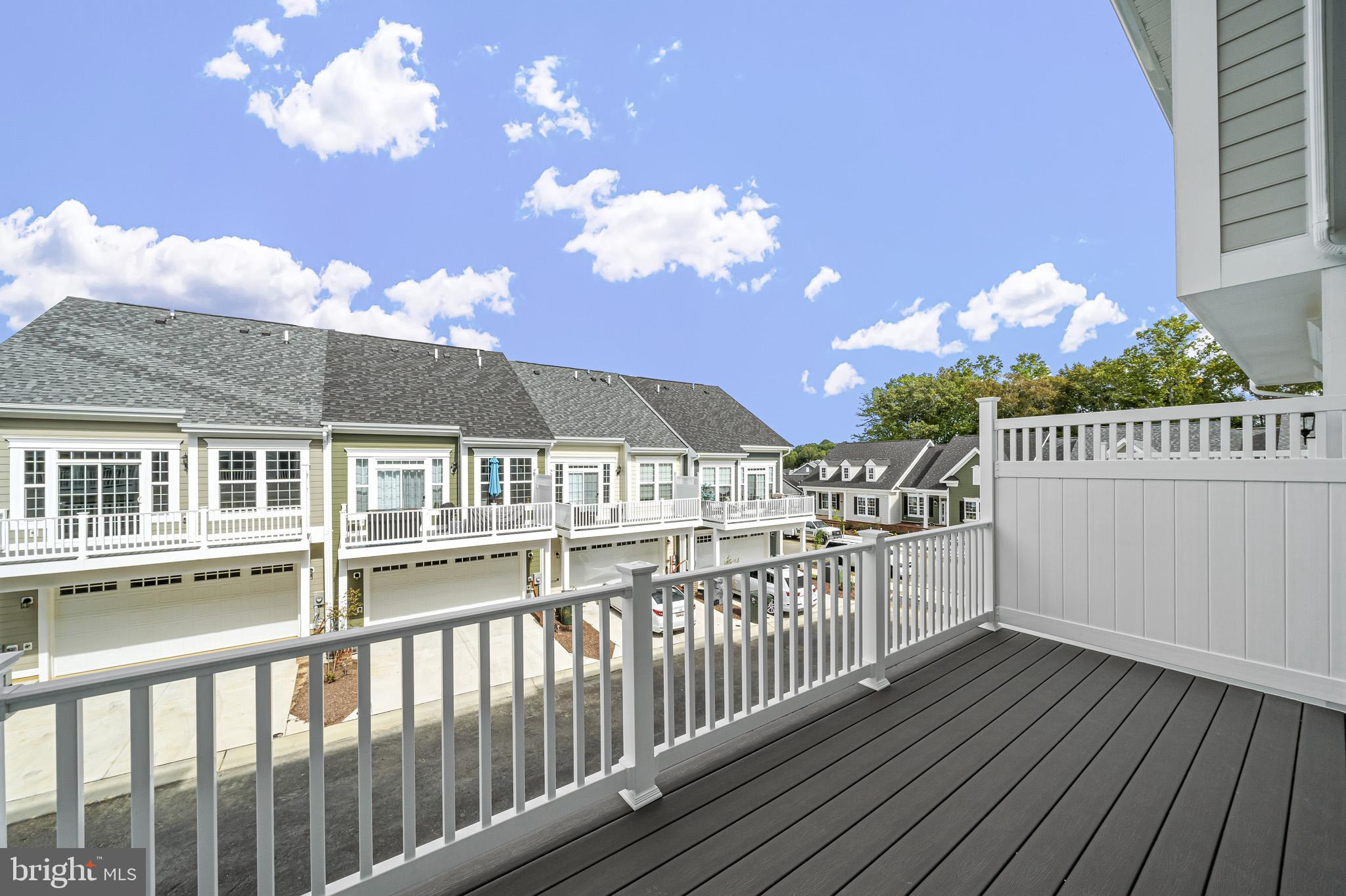 STEEPLECHASE - Residential Lease