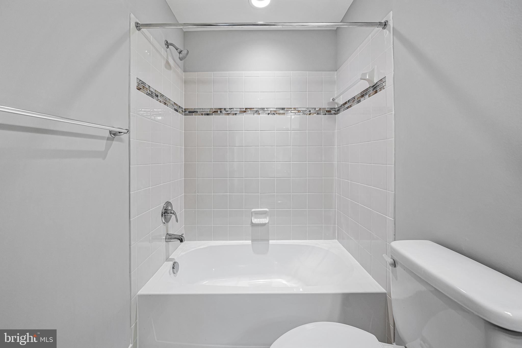 STEEPLECHASE - Residential Lease