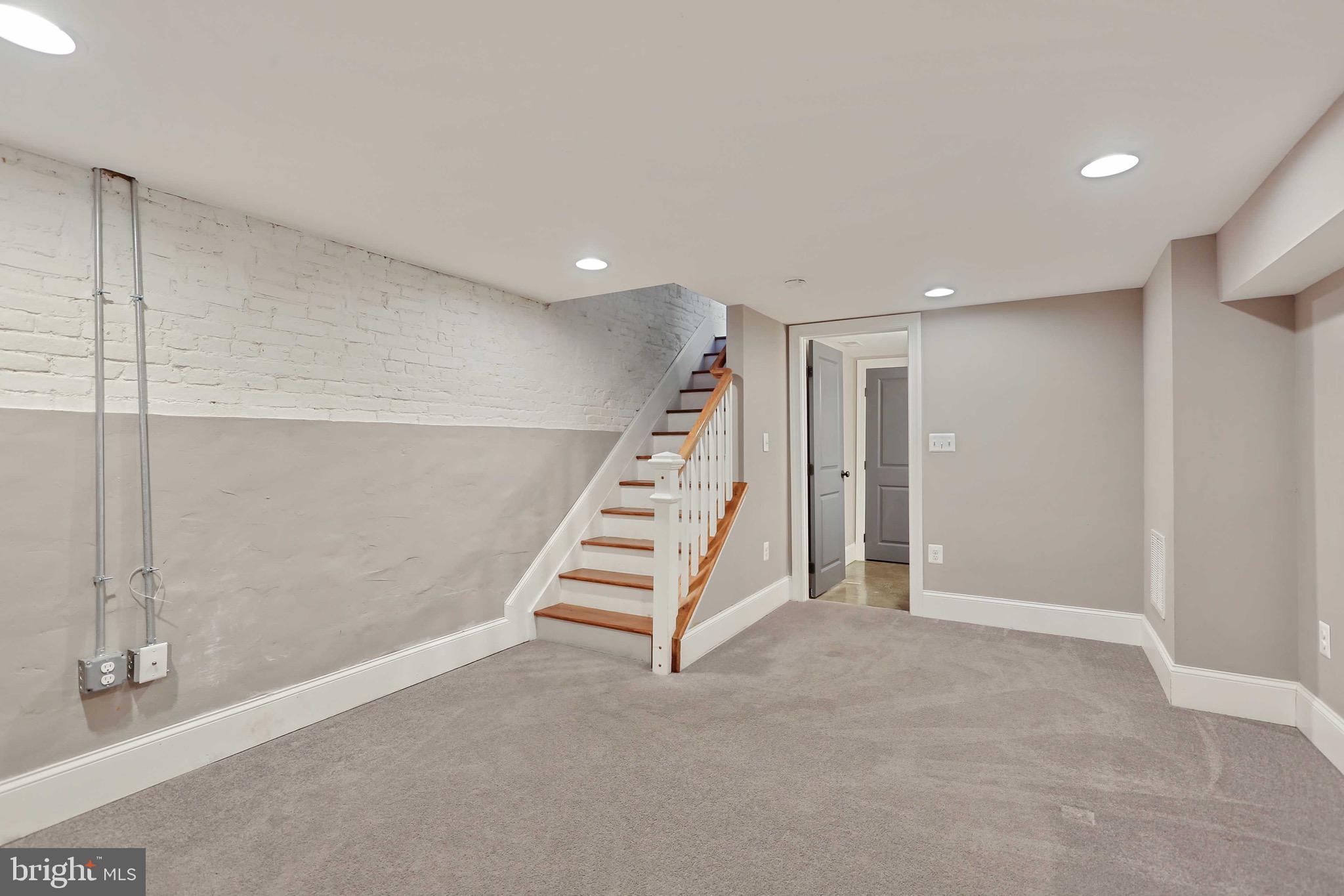 FEDERAL HILL HISTORIC DISTRICT - Residential Lease