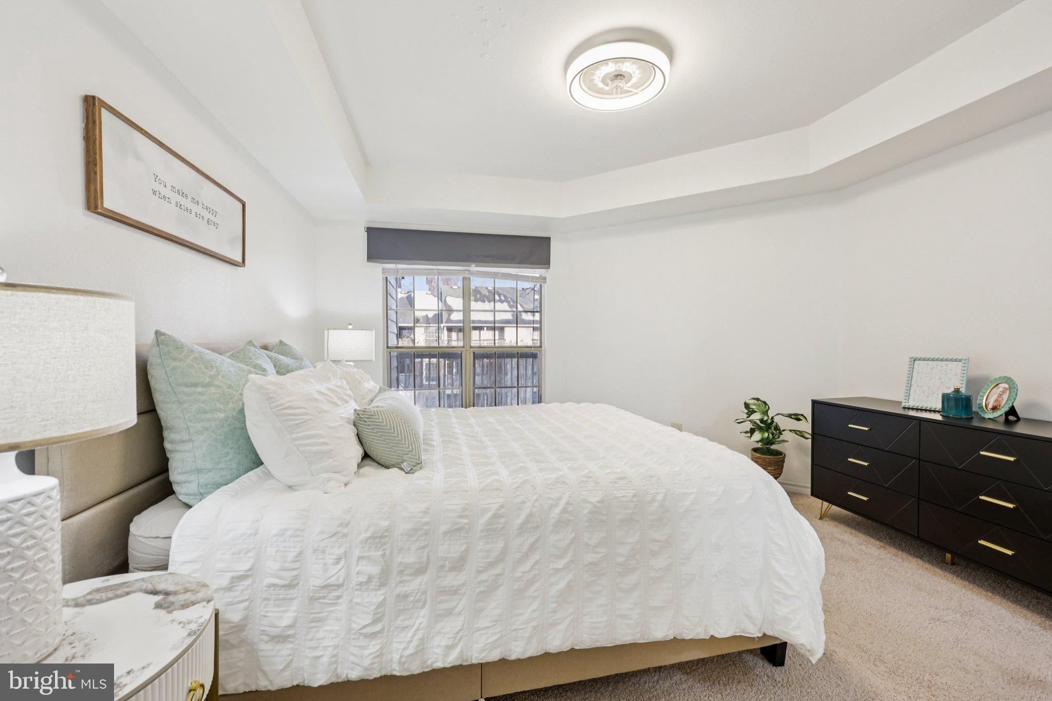 PENDERBROOK SQUARE CONDOMINIUMS - Residential