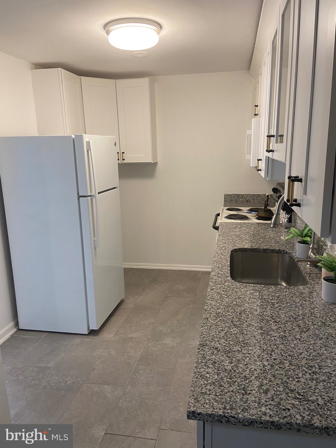 WHISKEY BOTTOM - Residential