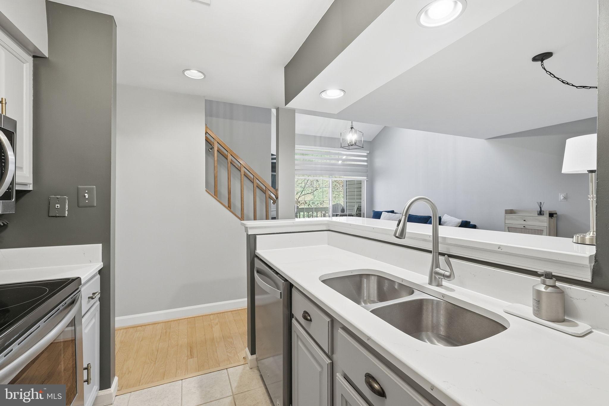 TIMBERLAWN - Residential