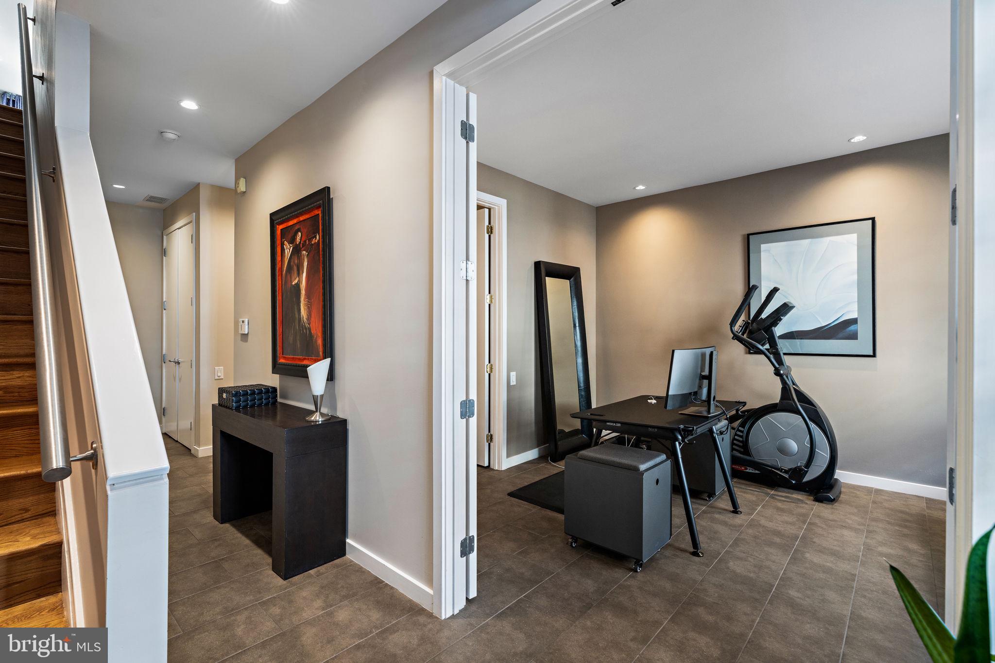 GRADUATE HOSPITAL - Residential